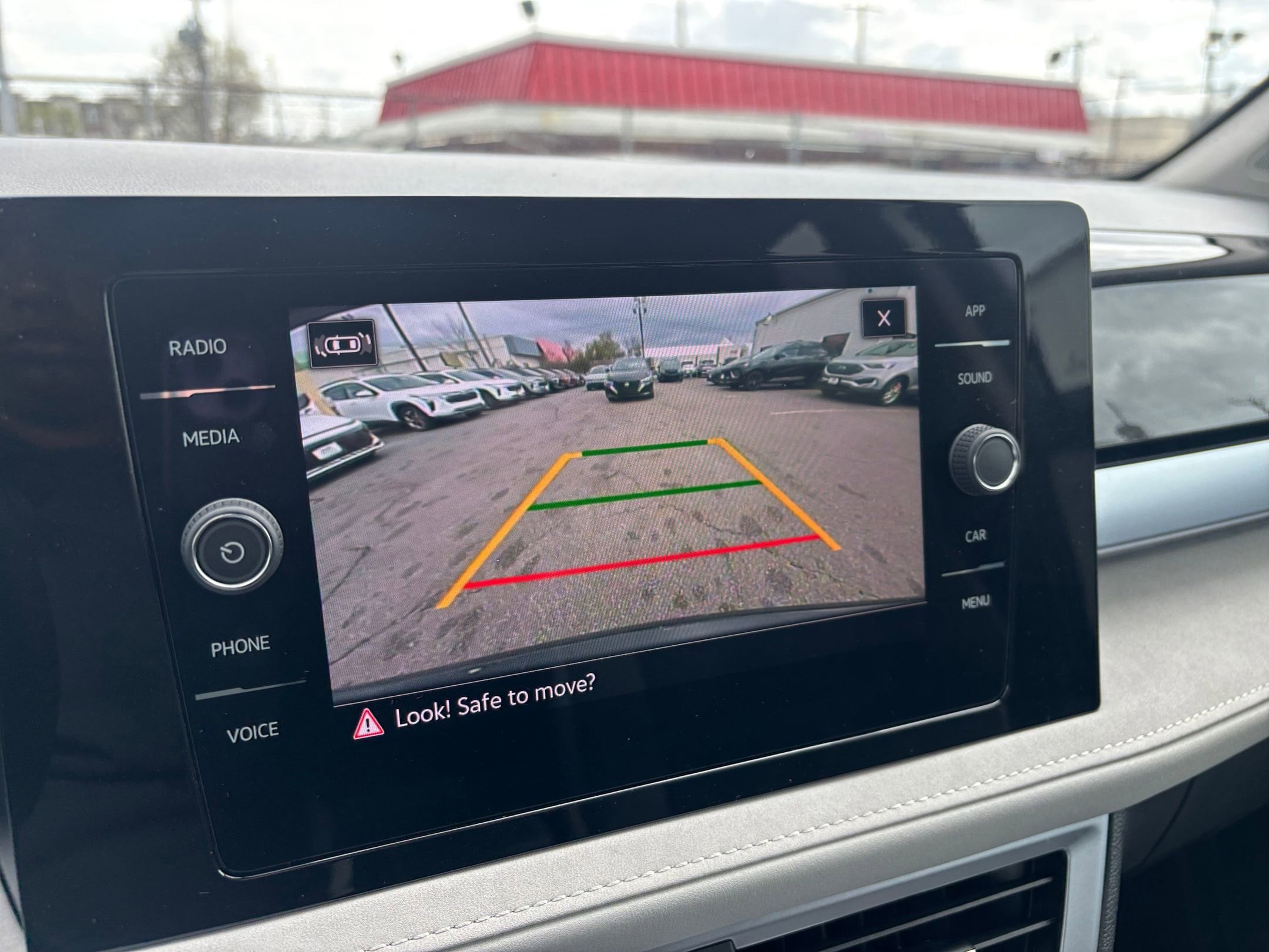 Thumbnail: 2025 Volkswagen Taos - 24