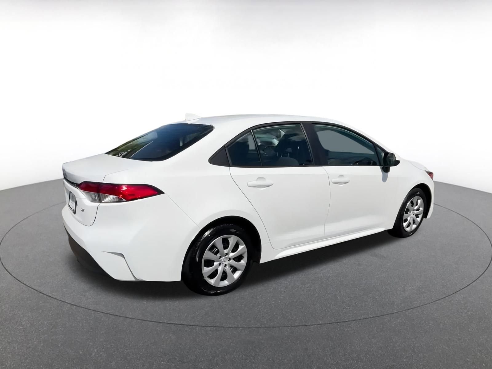 Thumbnail: 2024 Toyota Corolla - 15