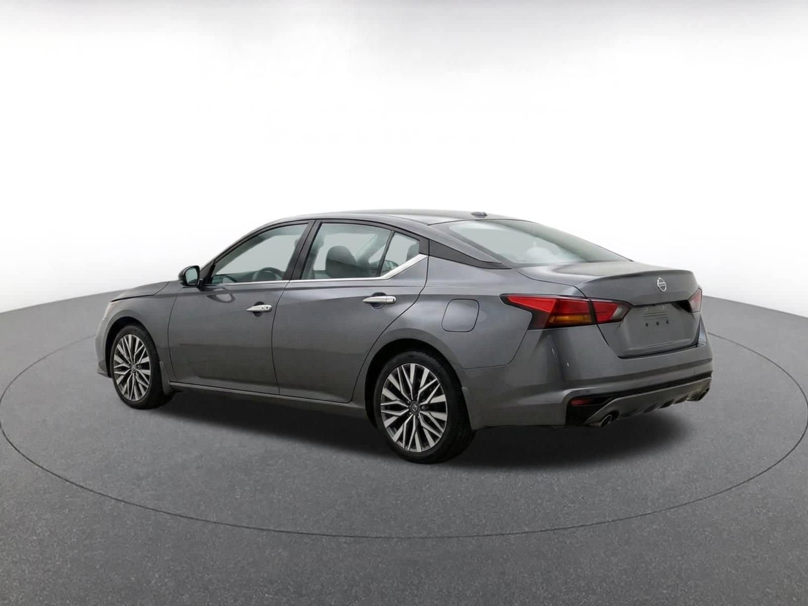 Thumbnail: 2025 Nissan Altima - 7