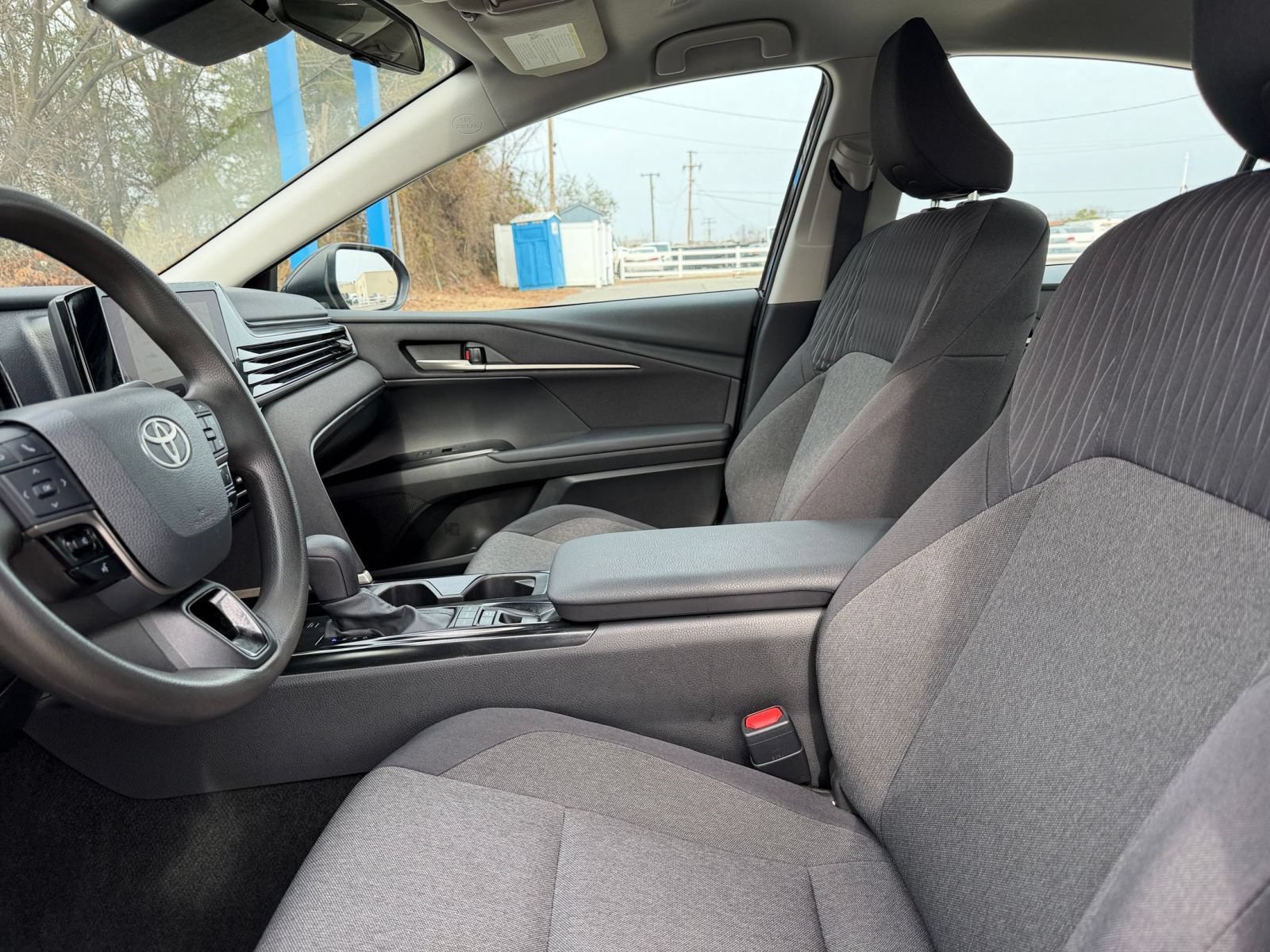 Thumbnail: 2025 Toyota Camry - 25