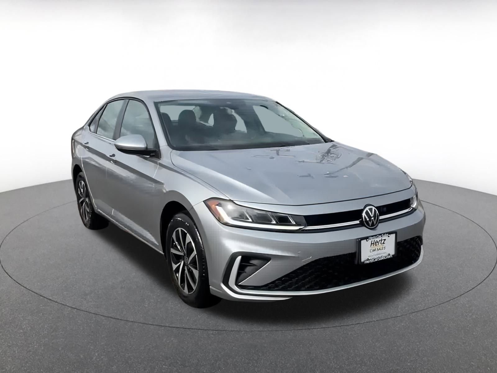 Thumbnail: 2025 Volkswagen Jetta - 3