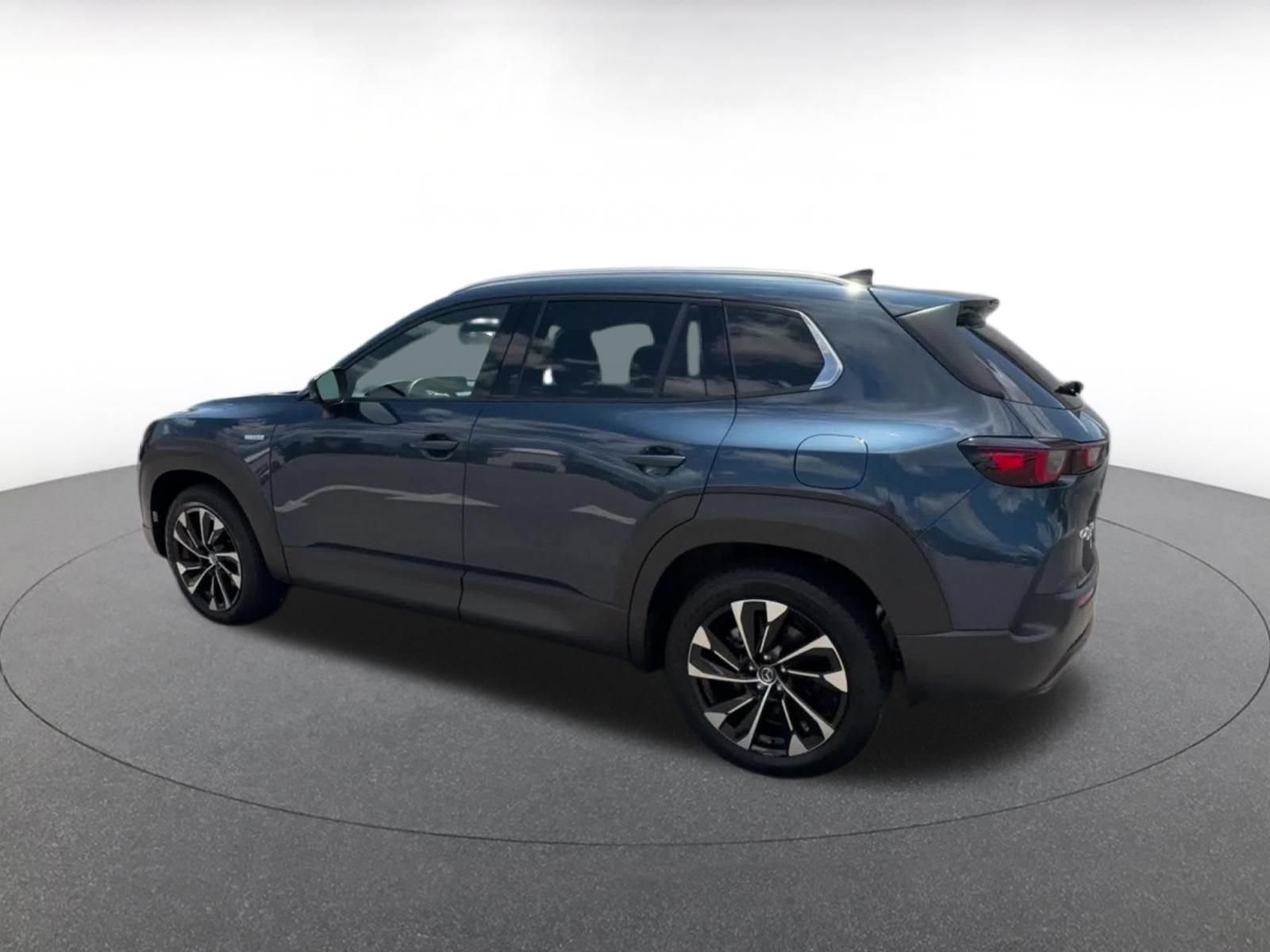 Thumbnail: 2025 Mazda CX-50 - 10