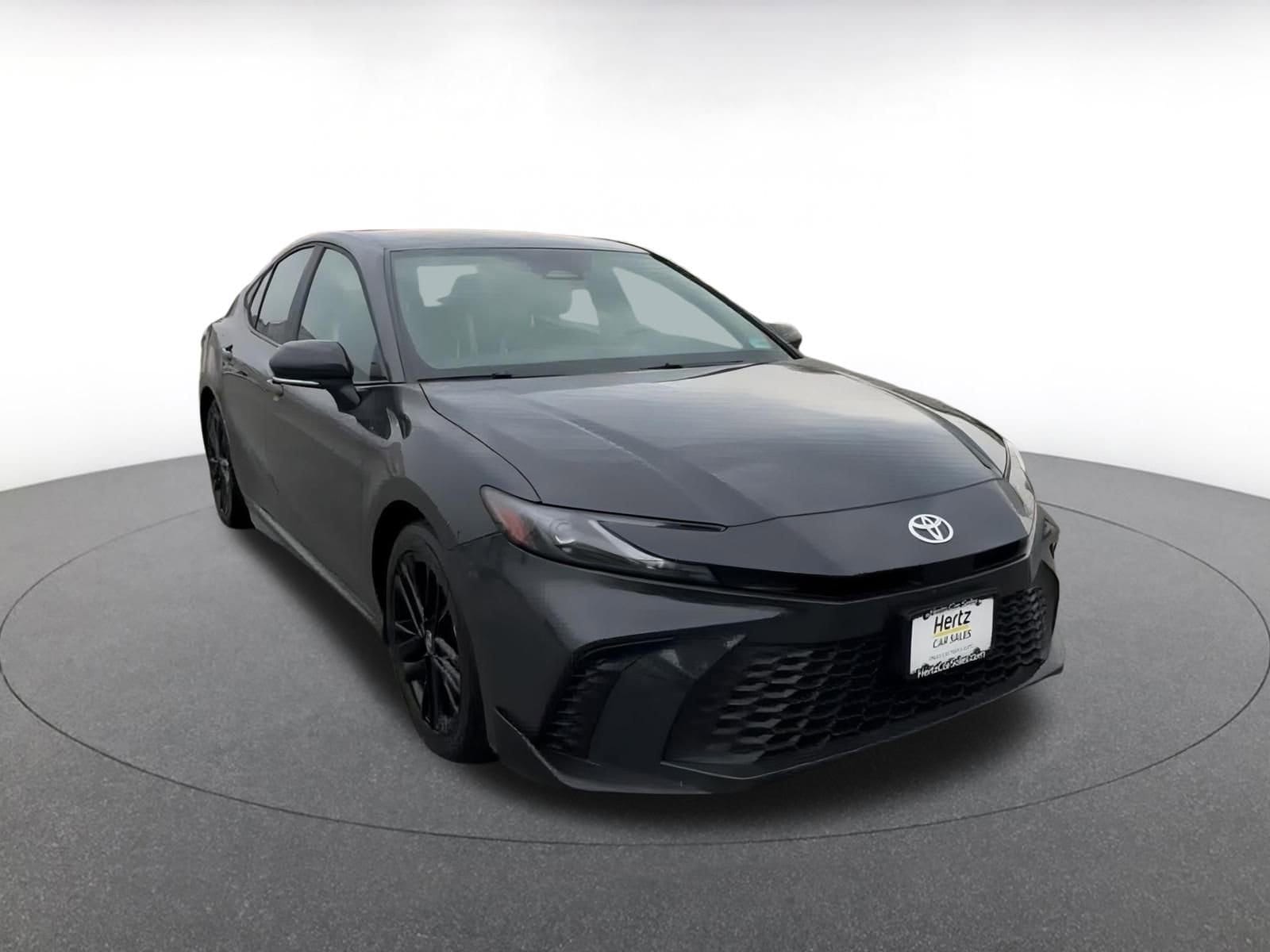 Thumbnail: 2025 Toyota Camry - 3