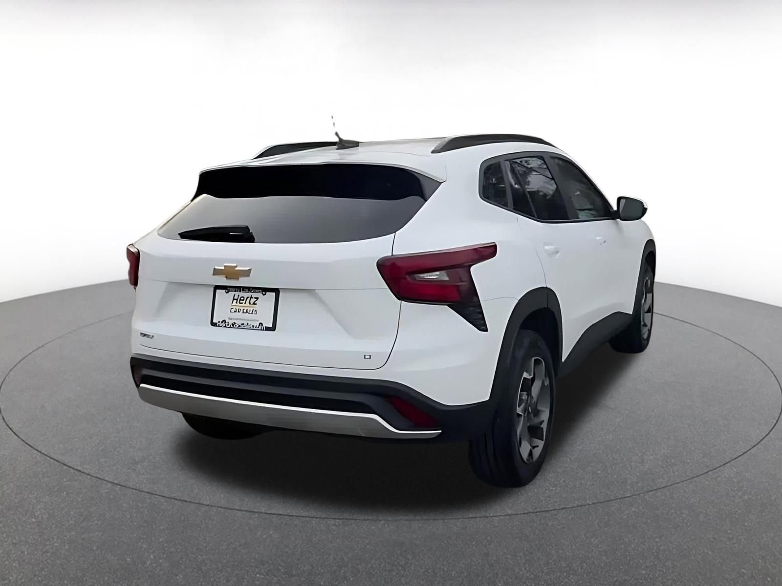 Thumbnail: 2025 Chevrolet Trax - 14