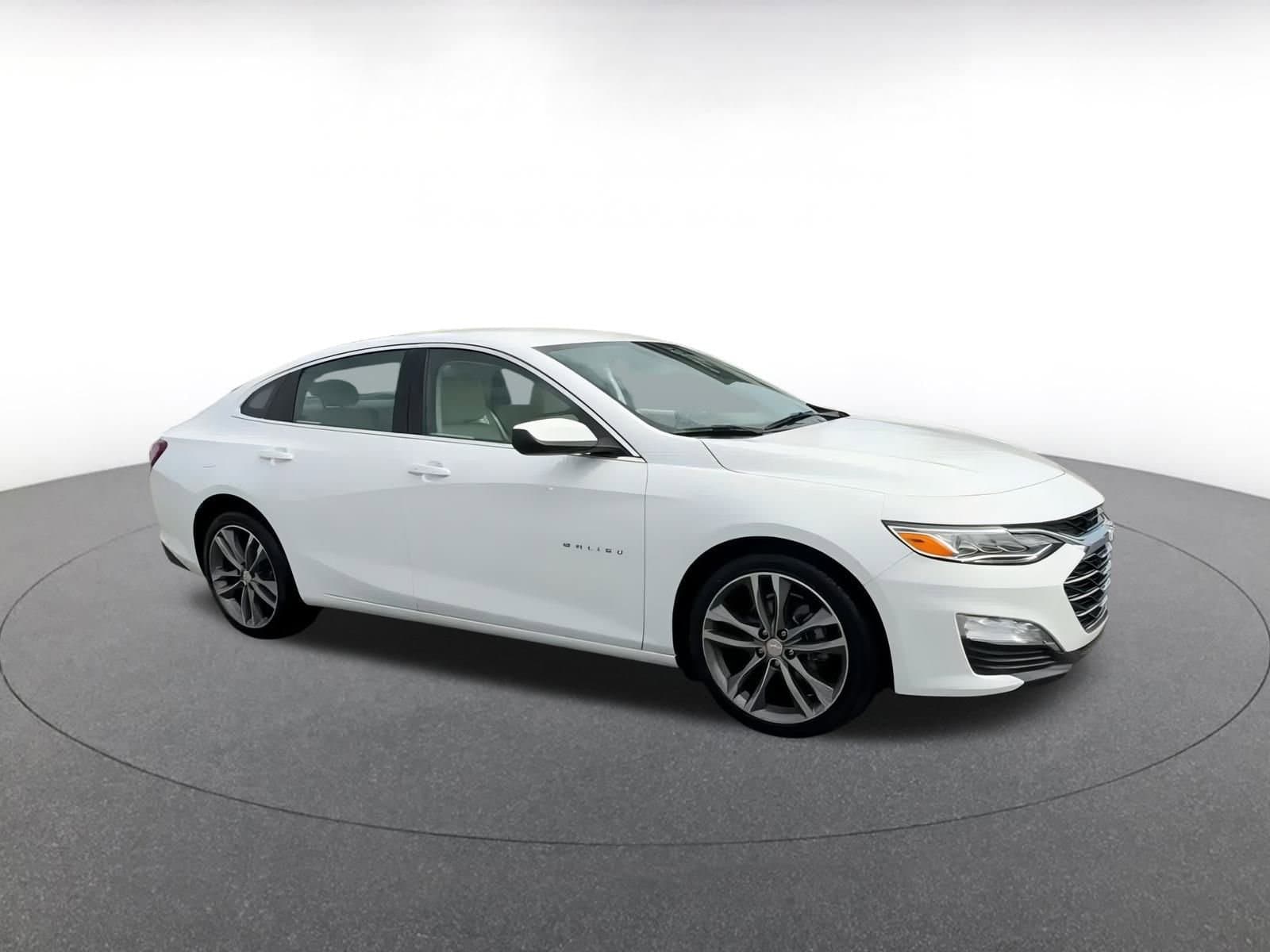 Thumbnail: 2024 Chevrolet Malibu - 2
