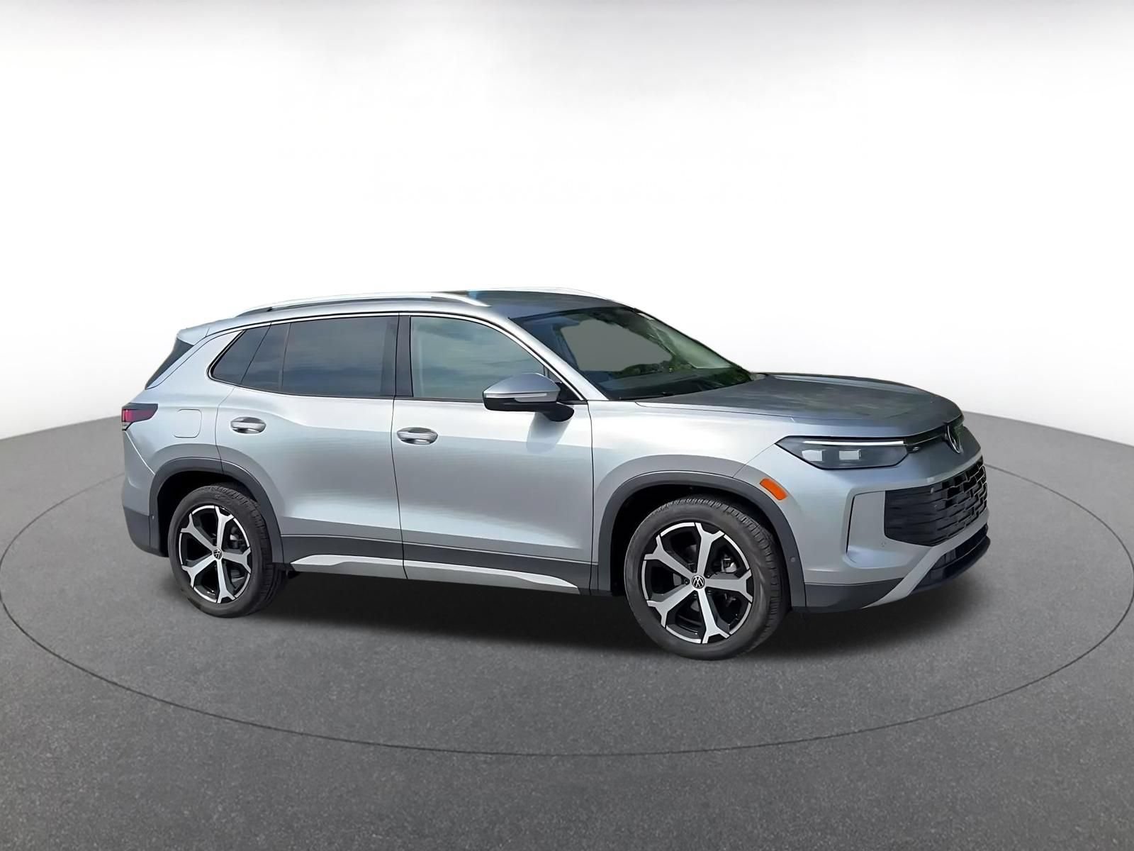 Thumbnail: 2026 Volkswagen Tiguan - 2