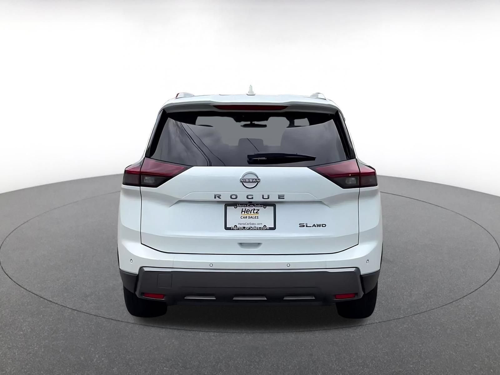 Thumbnail: 2026 Nissan Rogue - 12