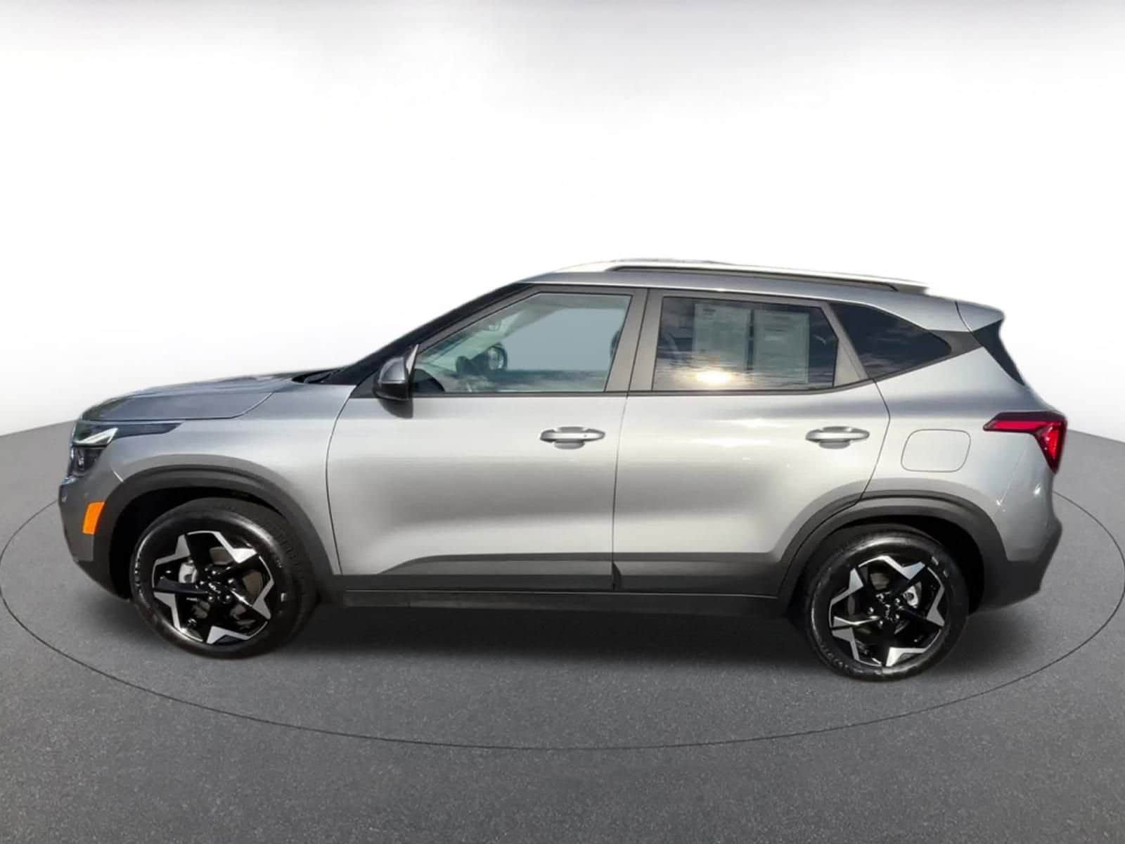 Thumbnail: 2025 Kia Seltos - 9