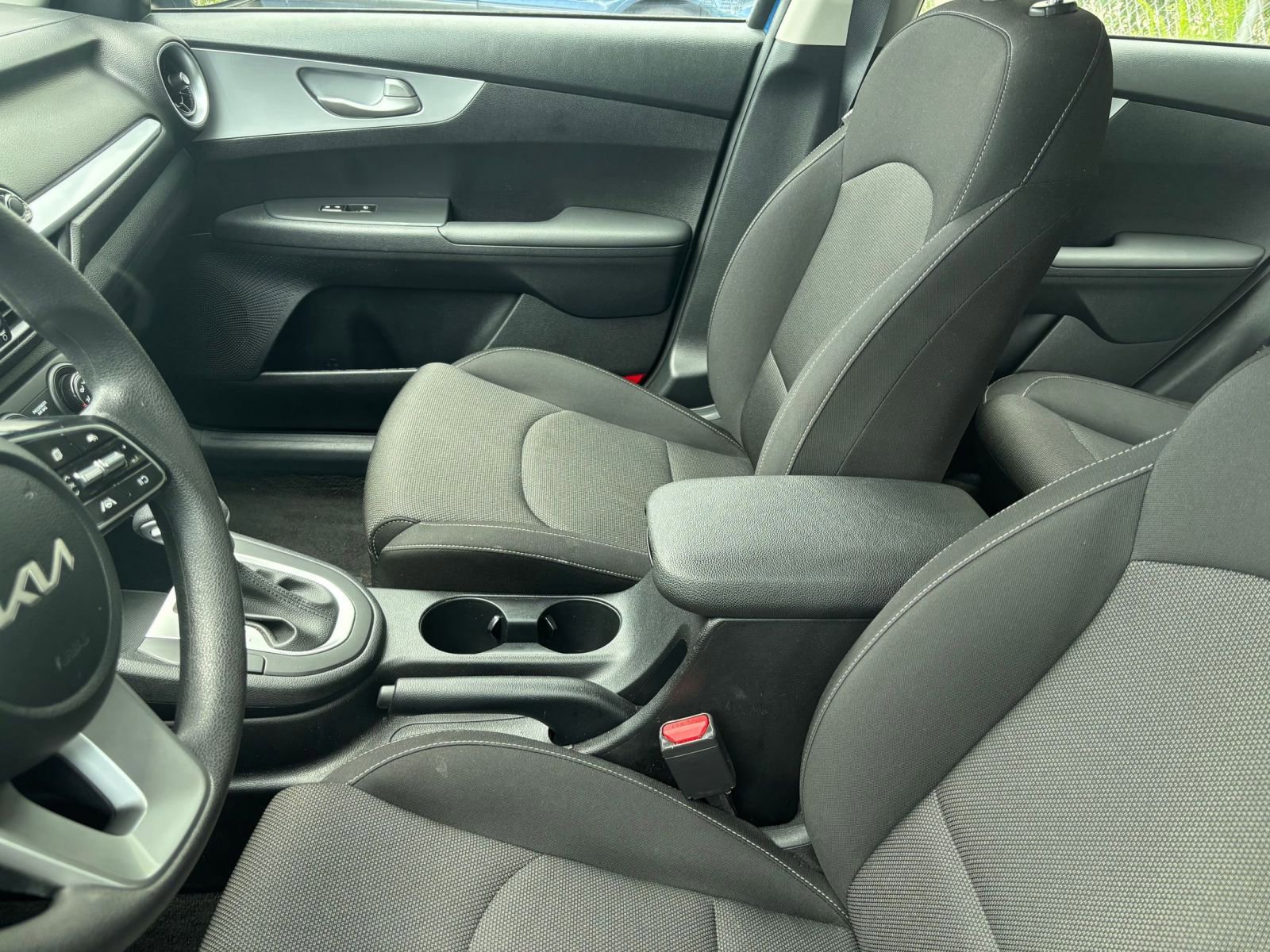 Thumbnail: 2024 Kia Forte - 10