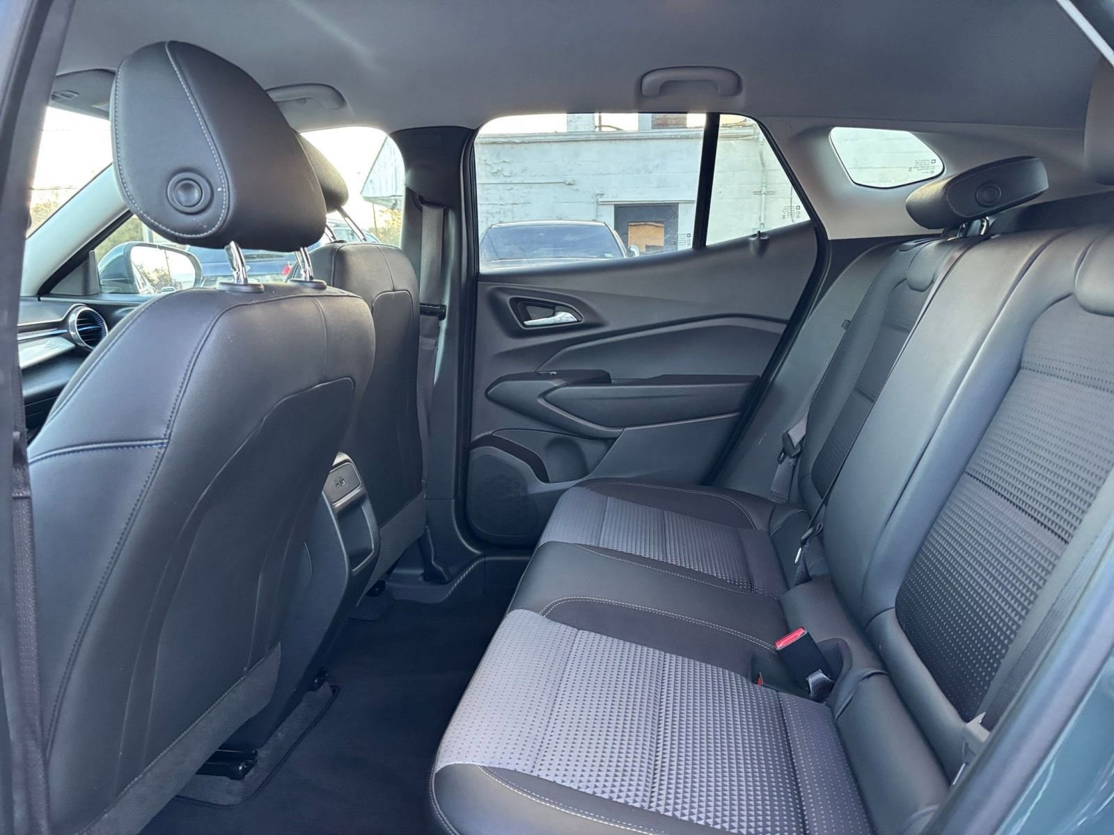 Thumbnail: 2025 Chevrolet Trax - 23