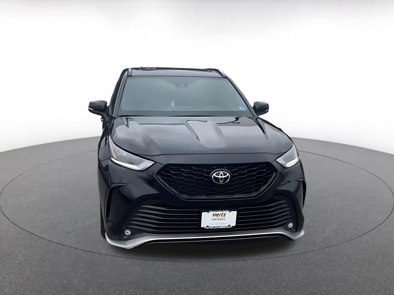 Thumbnail: 2025 Toyota Highlander - 4
