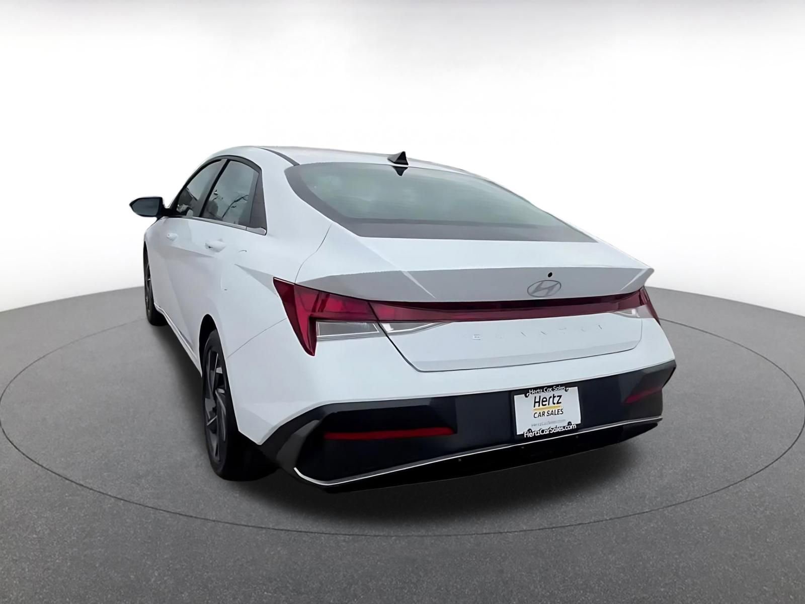 Thumbnail: 2025 Hyundai Elantra - 11