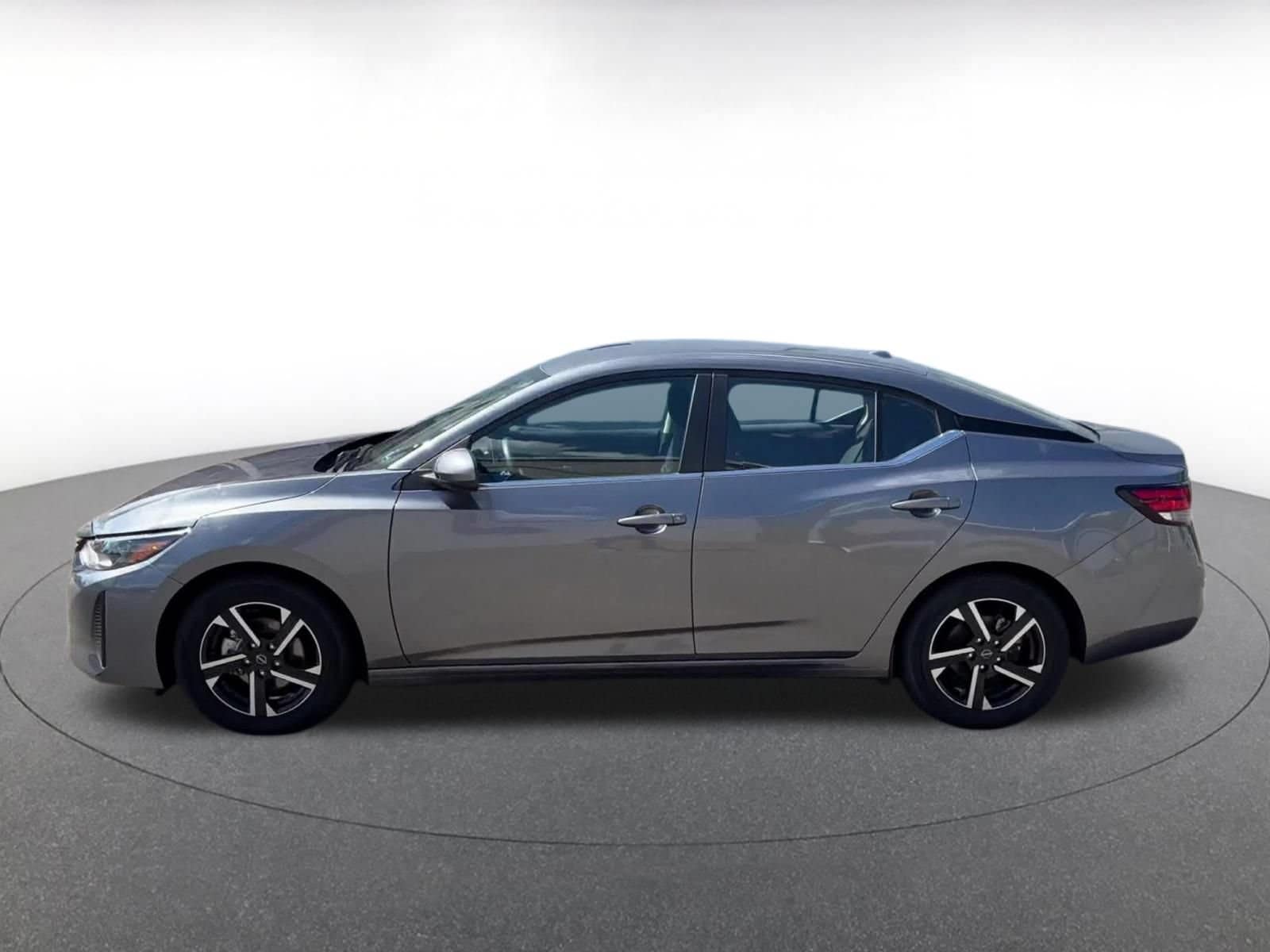 Thumbnail: 2025 Nissan Sentra - 8