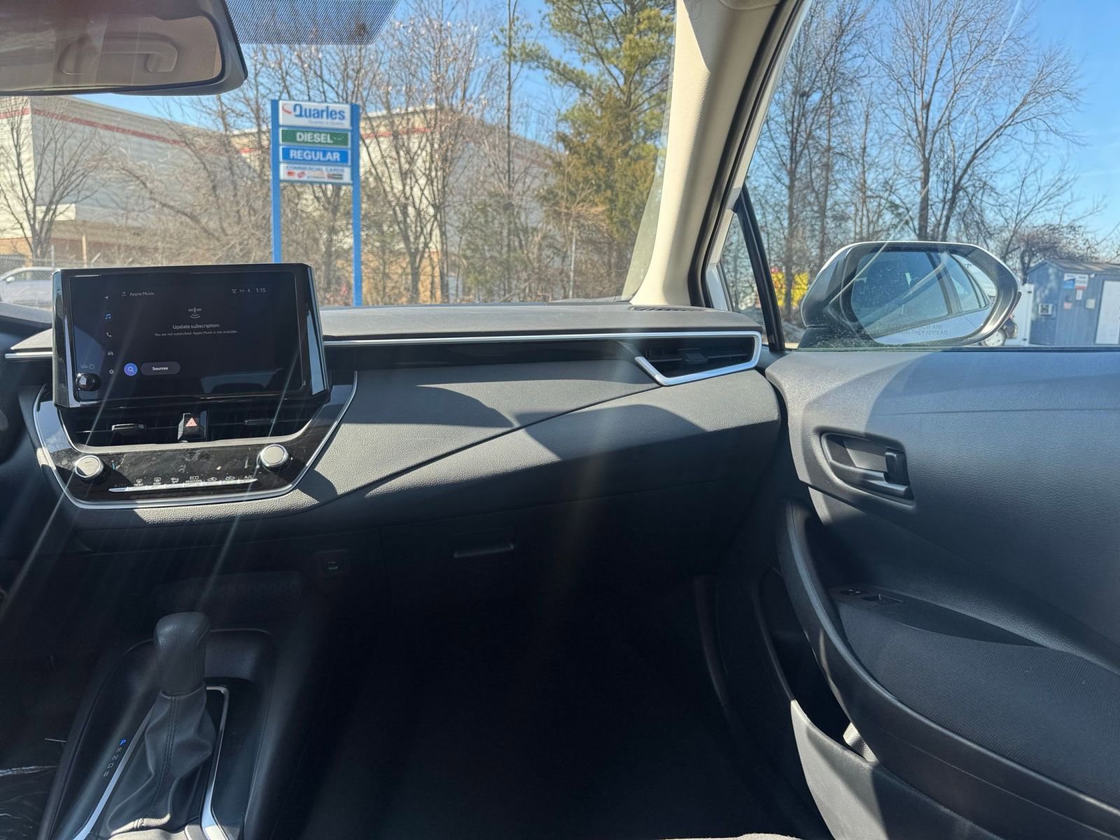 Thumbnail: 2025 Toyota Corolla - 33