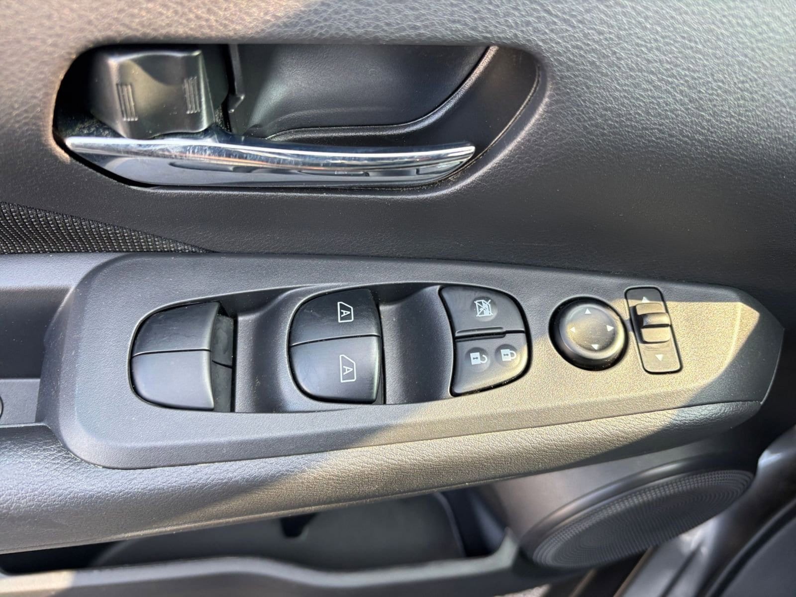 2024 Nissan Kicks SV 20