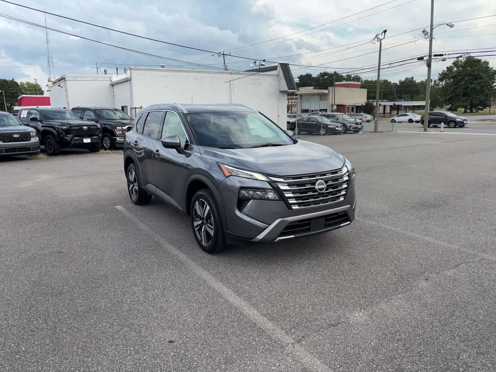 Thumbnail: 2026 Nissan Rogue - 3
