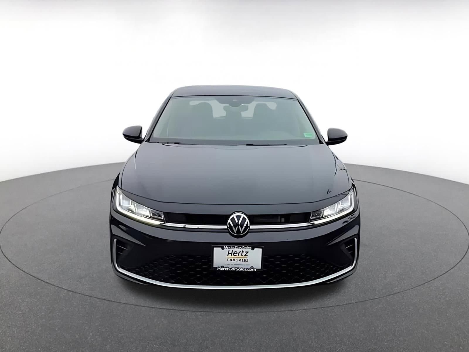 Thumbnail: 2025 Volkswagen Jetta - 4