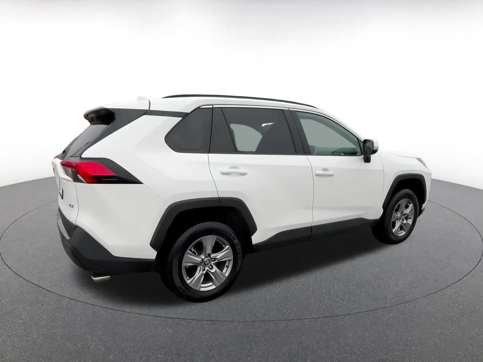 Thumbnail: 2025 Toyota RAV4 - 15