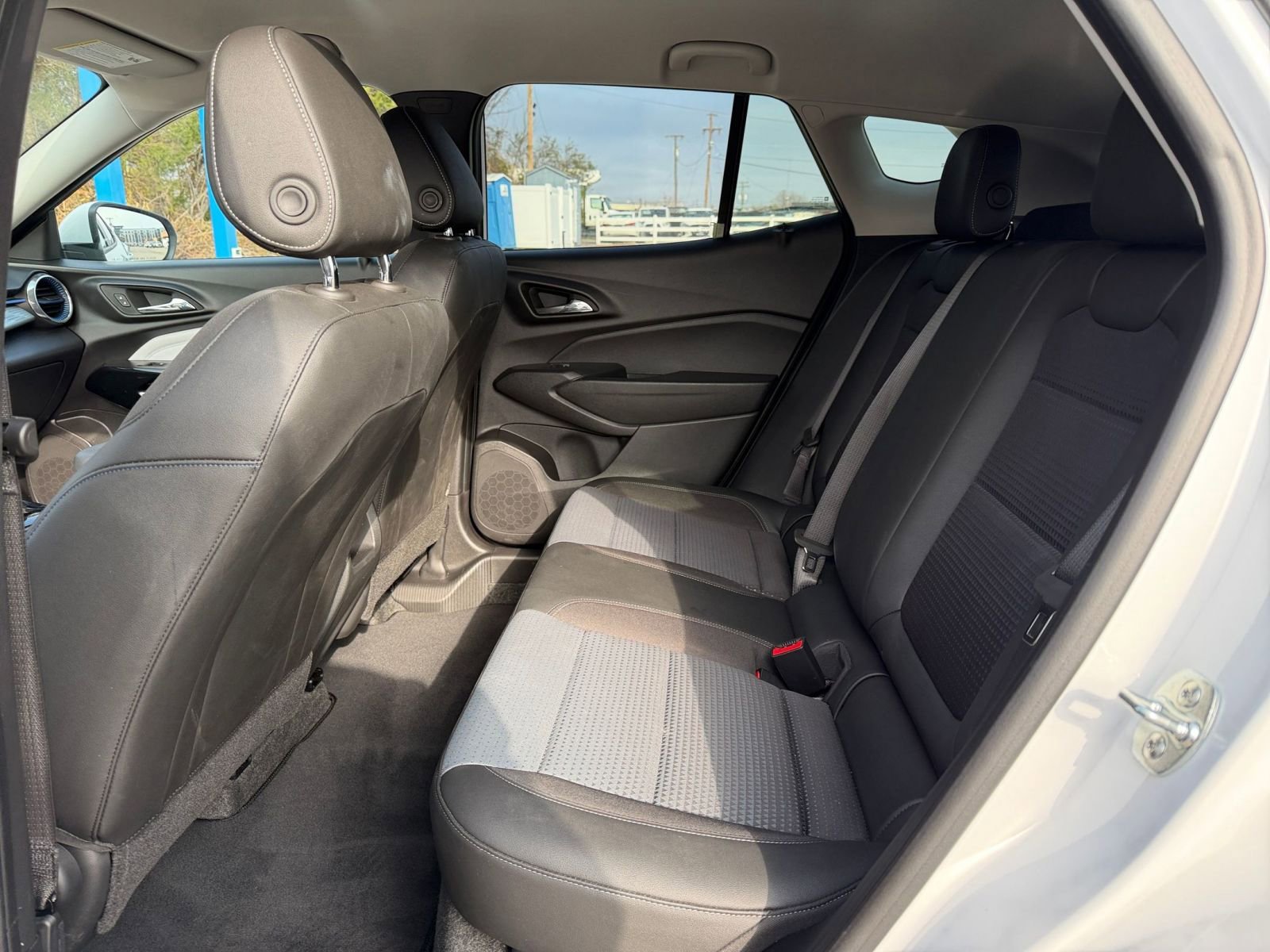 Thumbnail: 2025 Chevrolet Trax - 23