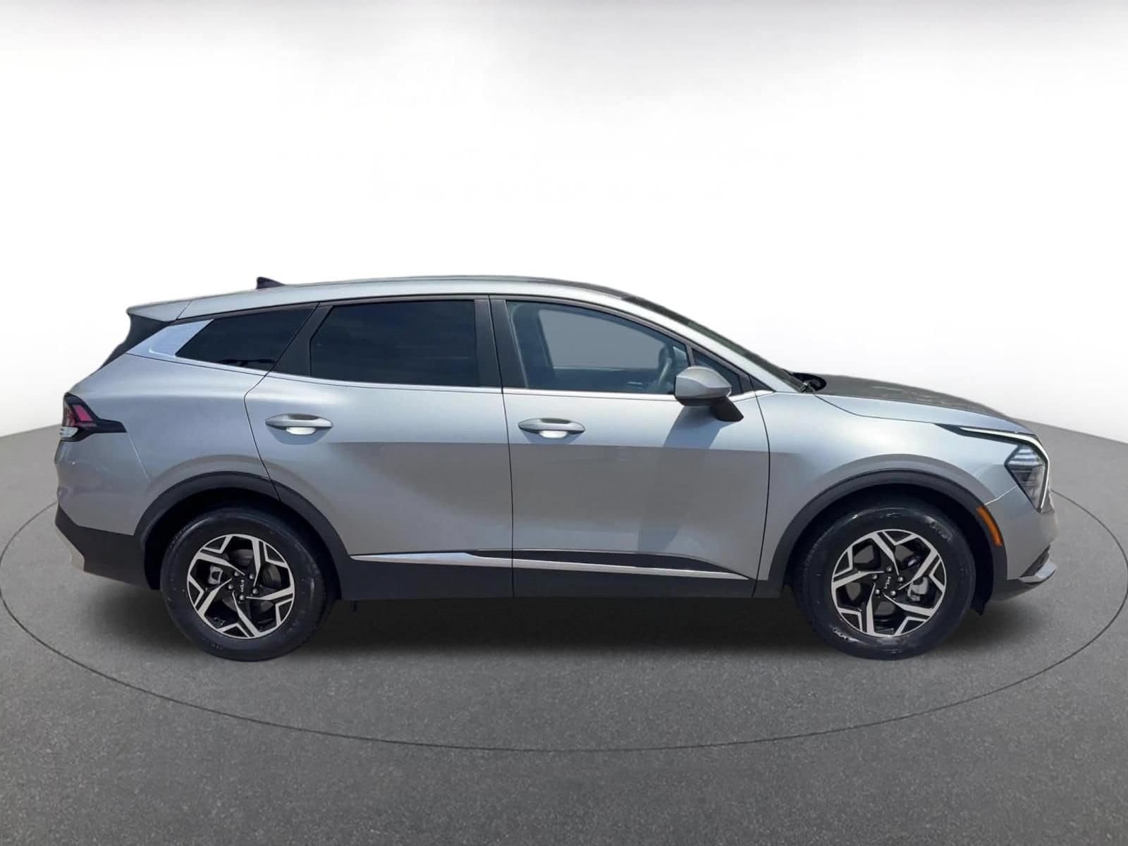 Thumbnail: 2025 Kia Sportage - 16