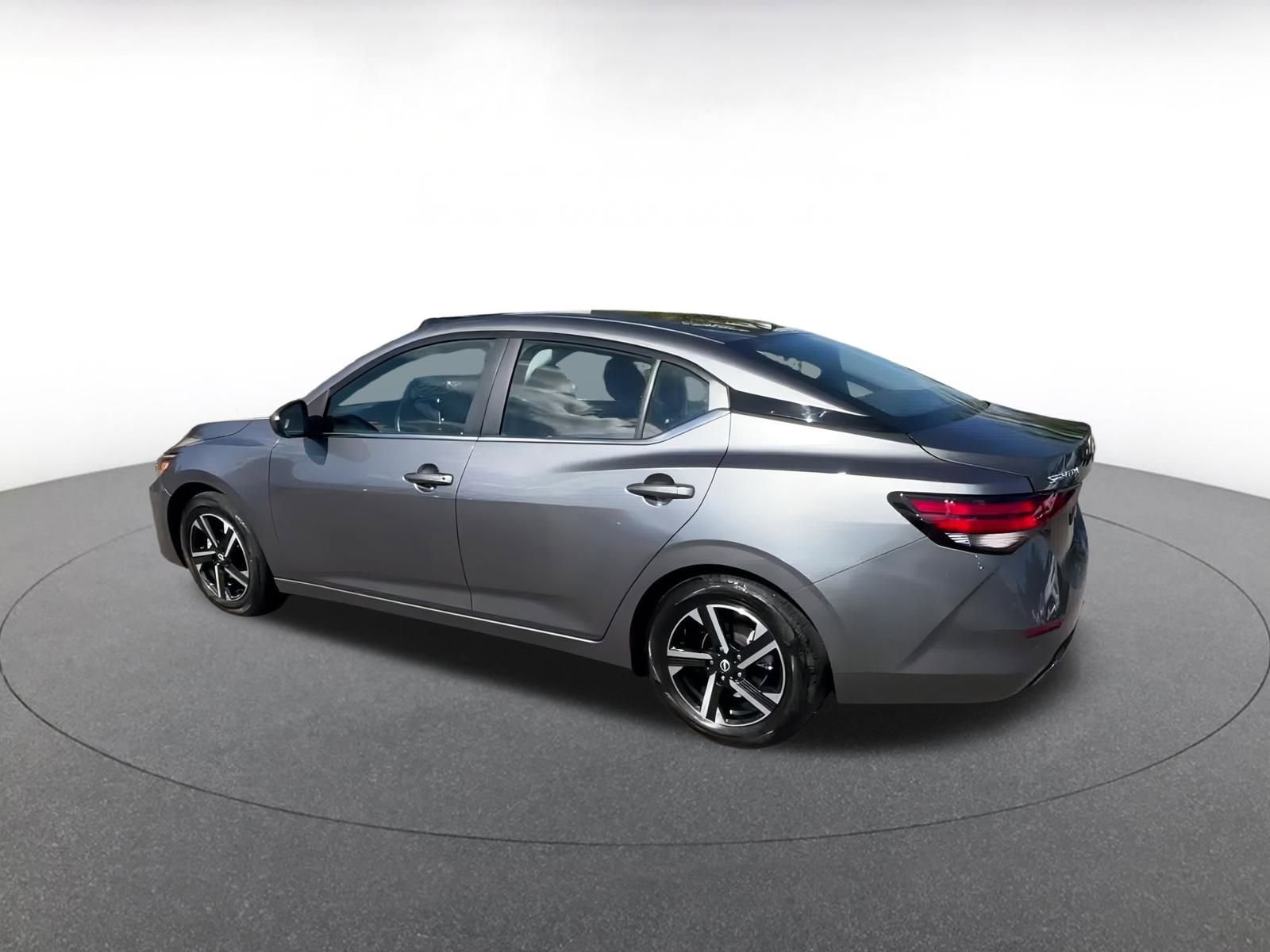 Thumbnail: 2024 Nissan Sentra - 10