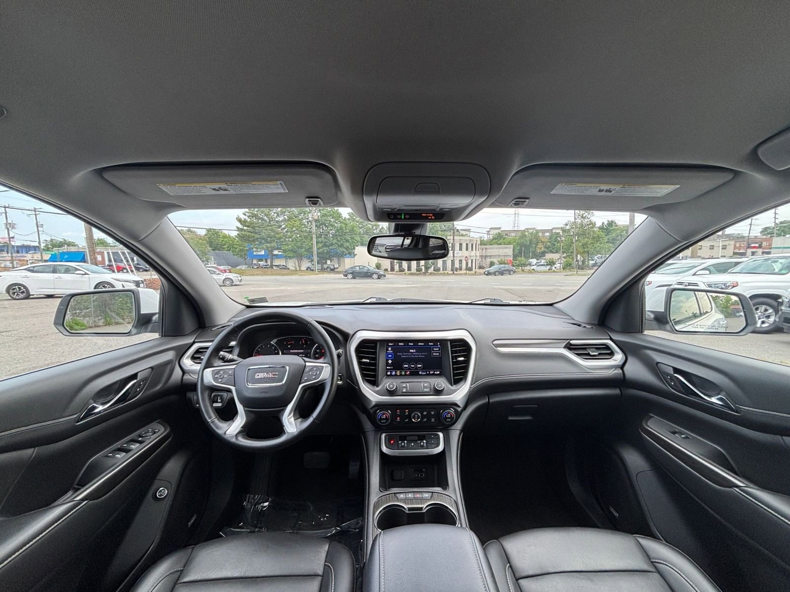 Thumbnail: 2023 GMC Acadia - 33