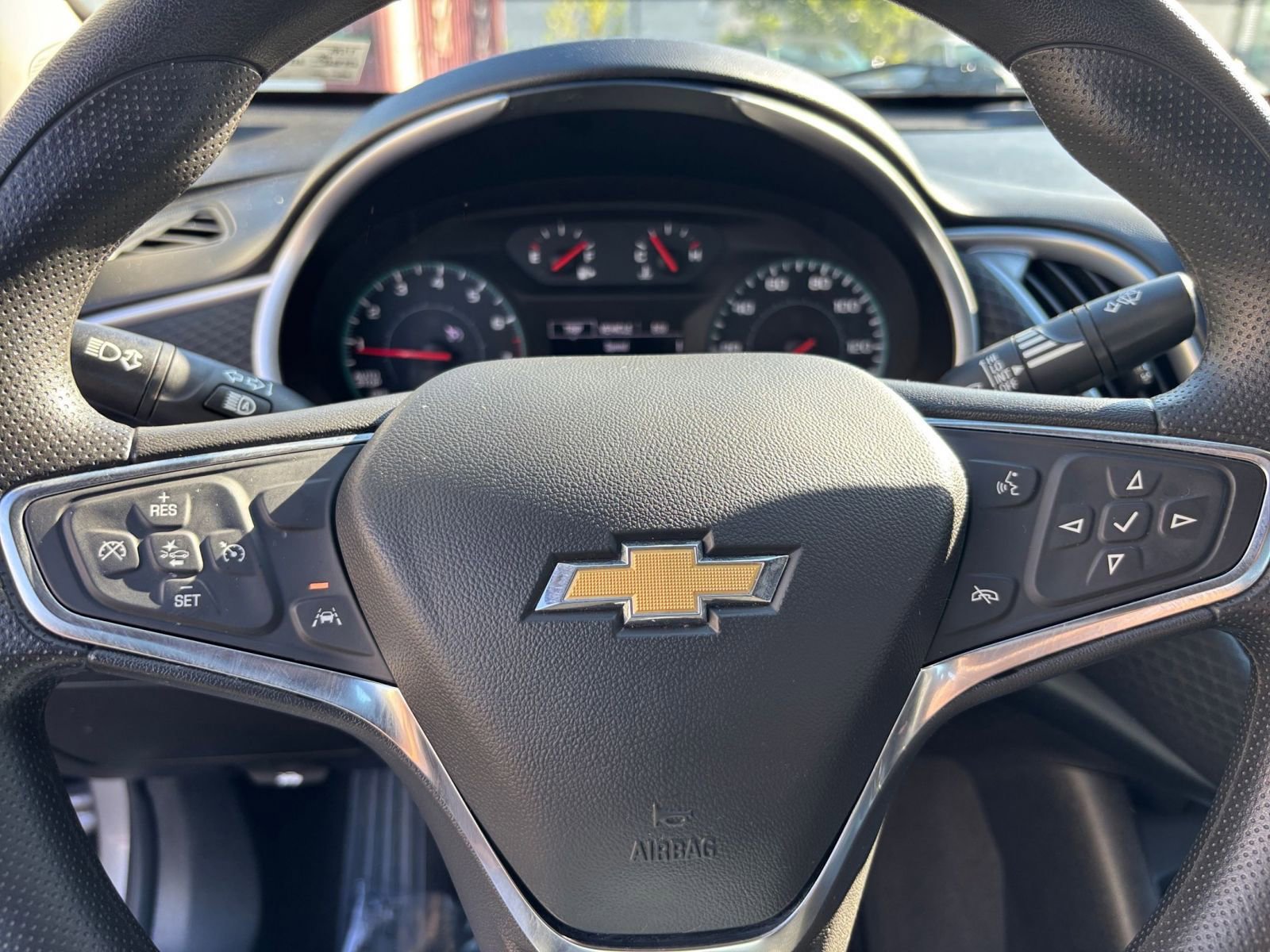 Thumbnail: 2024 Chevrolet Malibu - 28