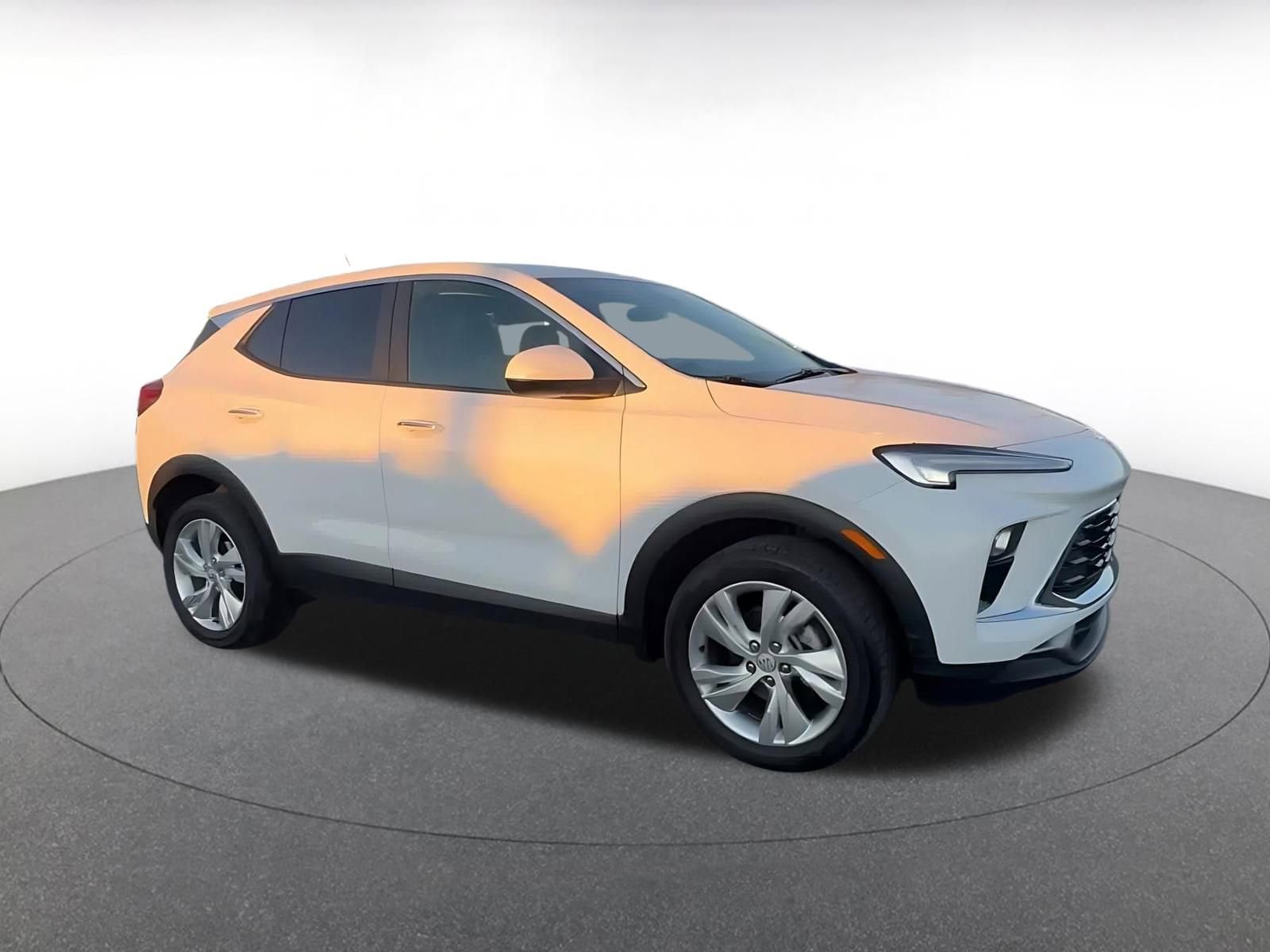 Thumbnail: 2025 Buick Encore GX - 2