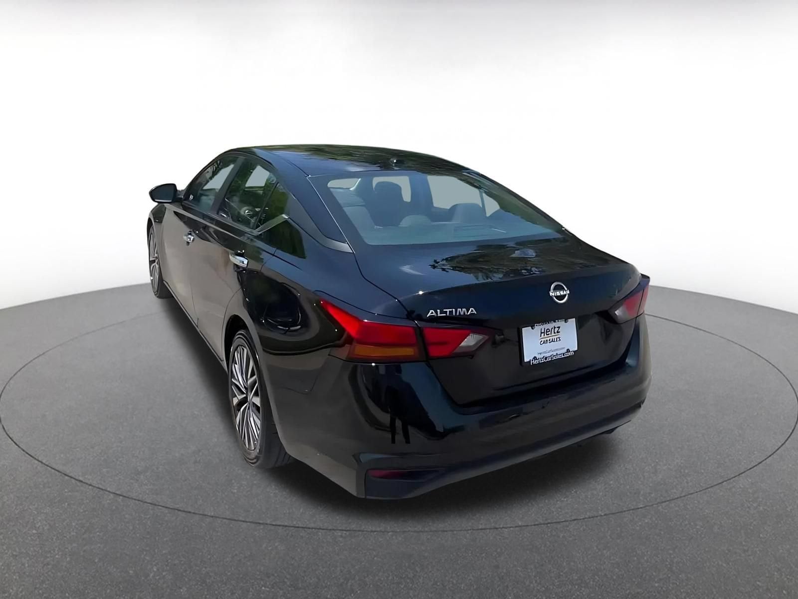 Thumbnail: 2025 Nissan Altima - 11