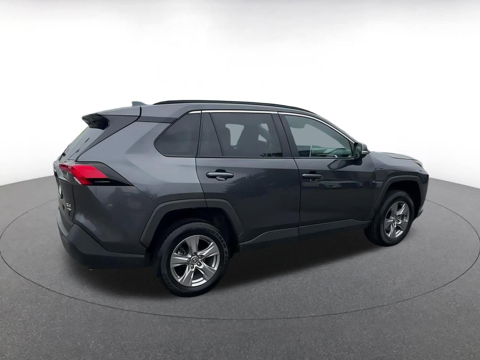 2024 Toyota RAV4 XLE 15