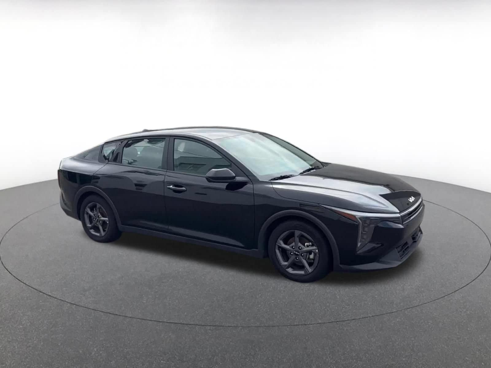Thumbnail: 2025 Kia K4 - 2