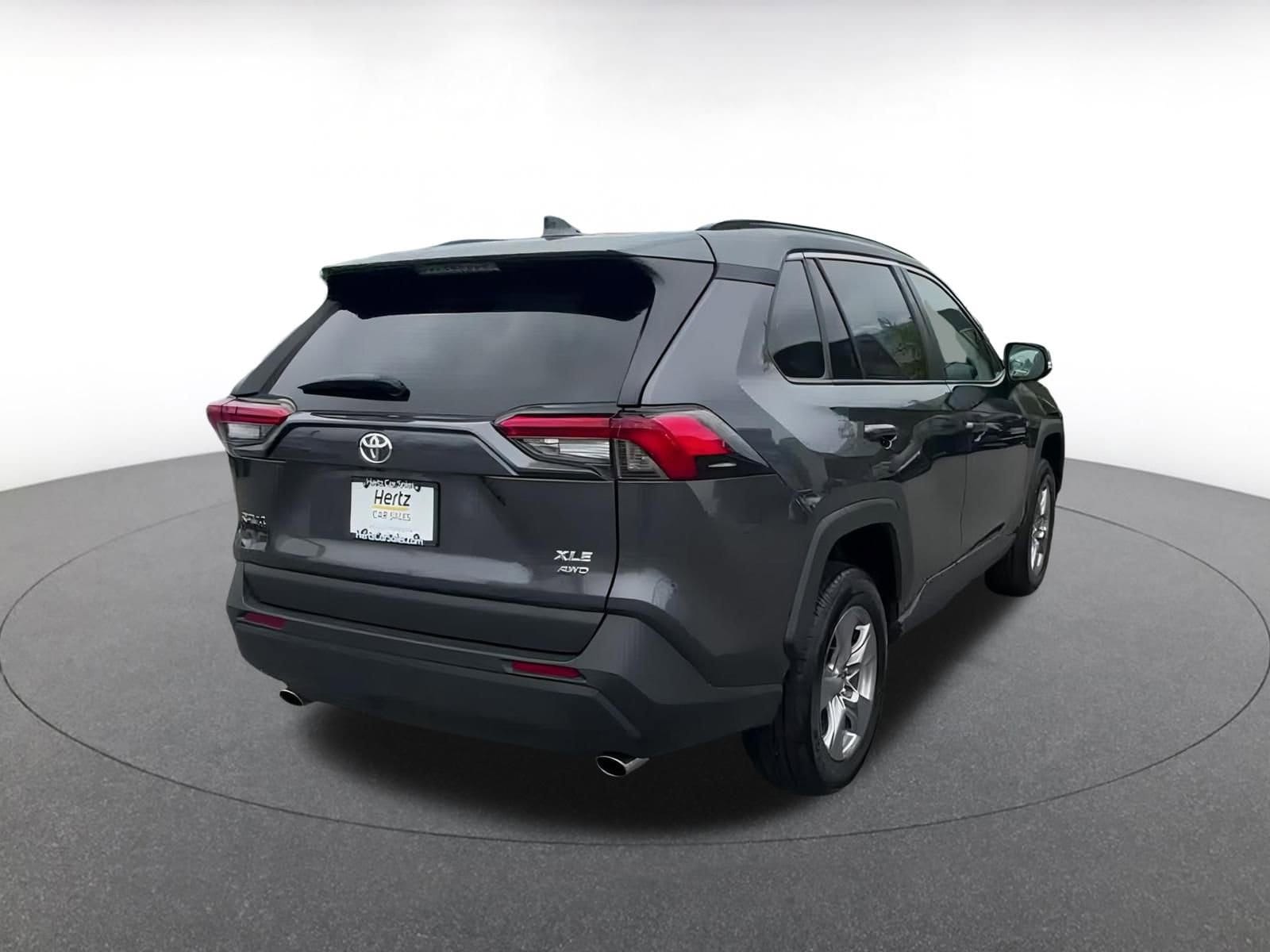 2024 Toyota RAV4 XLE 13