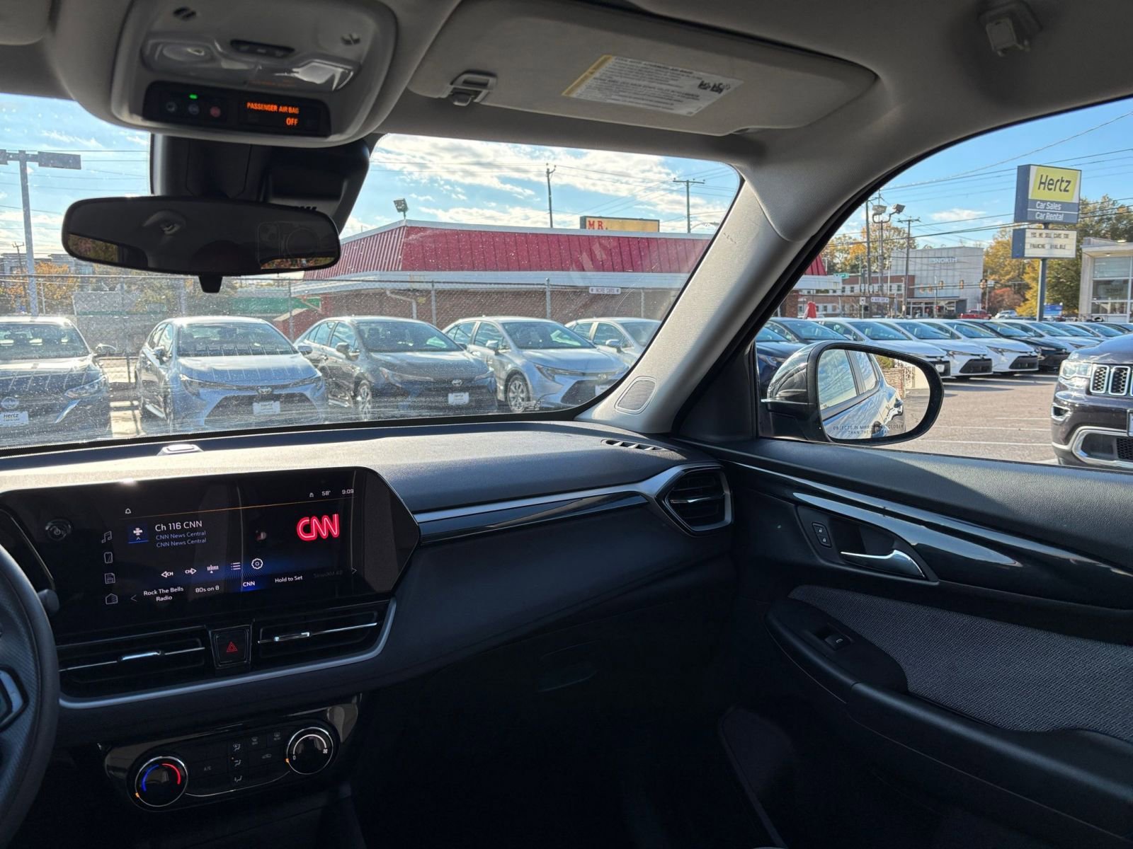 Thumbnail: 2025 Chevrolet TrailBlazer - 33