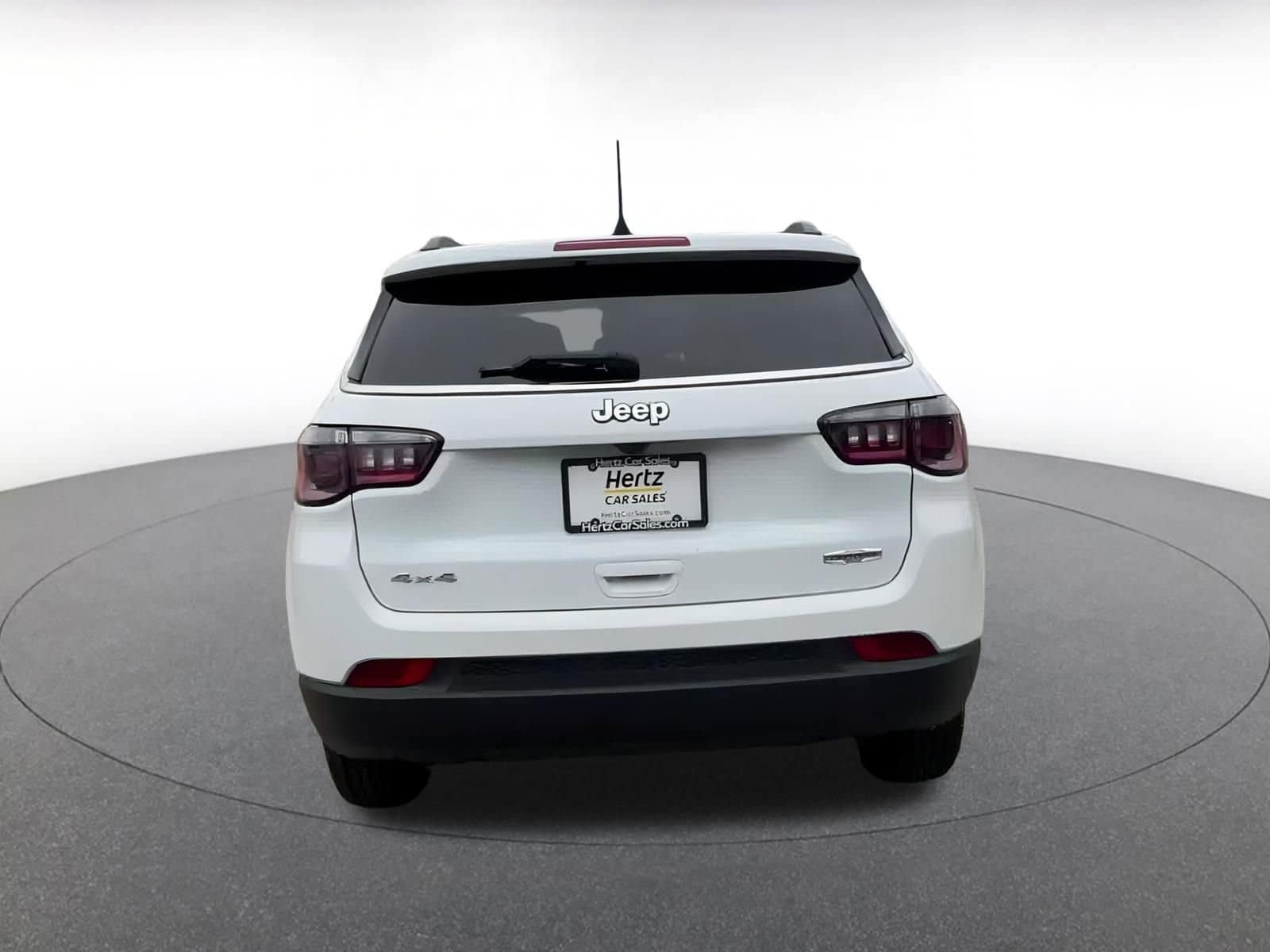 Thumbnail: 2023 Jeep Compass - 12