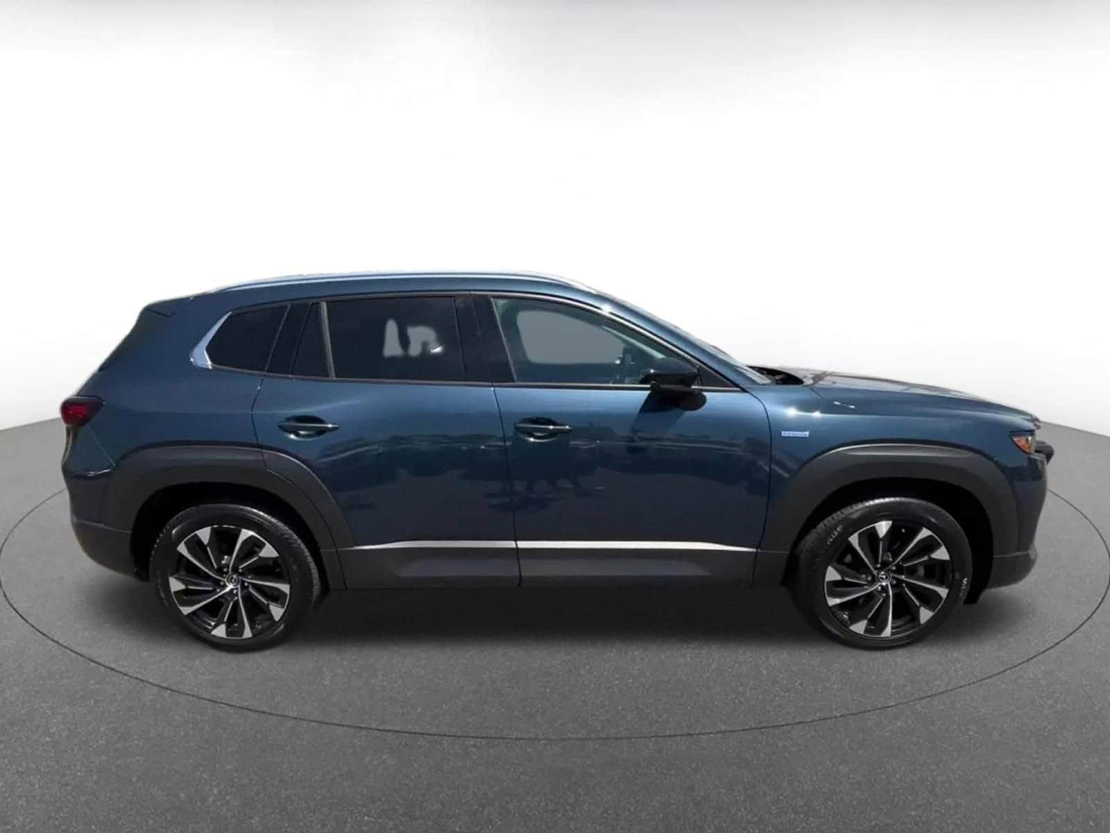 Thumbnail: 2025 Mazda CX-50 - 16