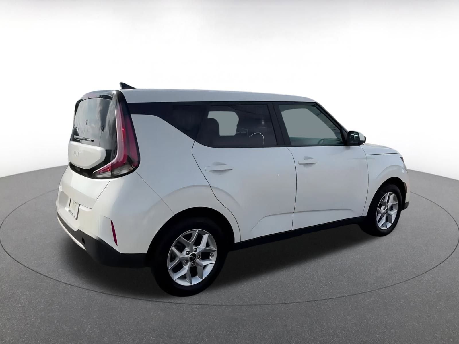 Thumbnail: 2023 Kia Soul - 15