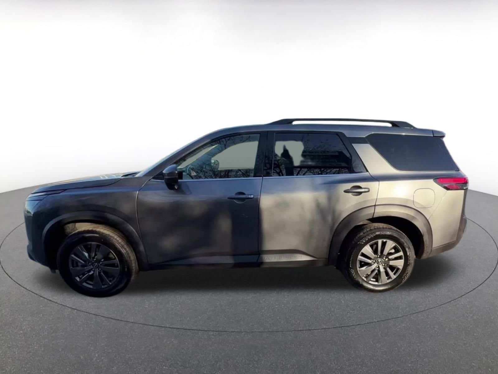 Thumbnail: 2025 Nissan Pathfinder - 9