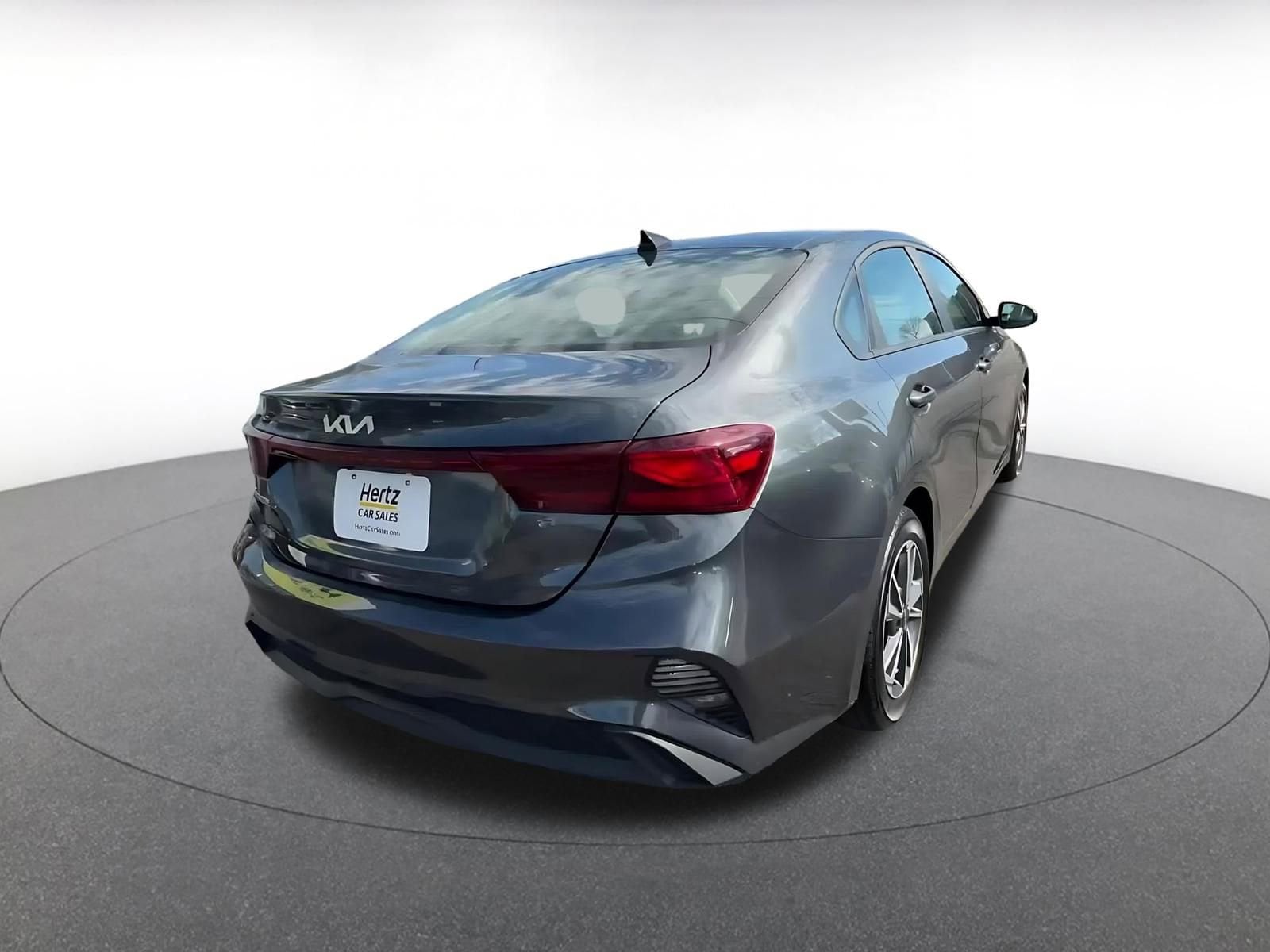 Thumbnail: 2024 Kia Forte - 14