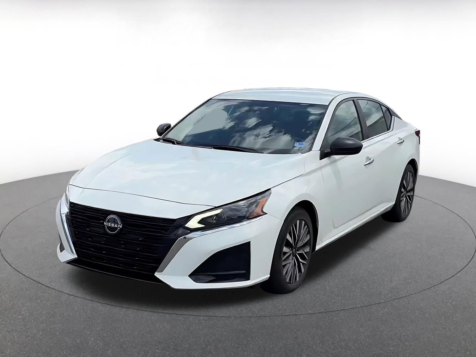 Thumbnail: 2025 Nissan Altima - 7
