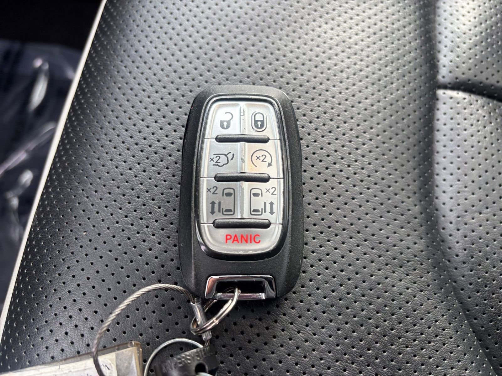 Thumbnail: 2025 Chrysler Pacifica - 22