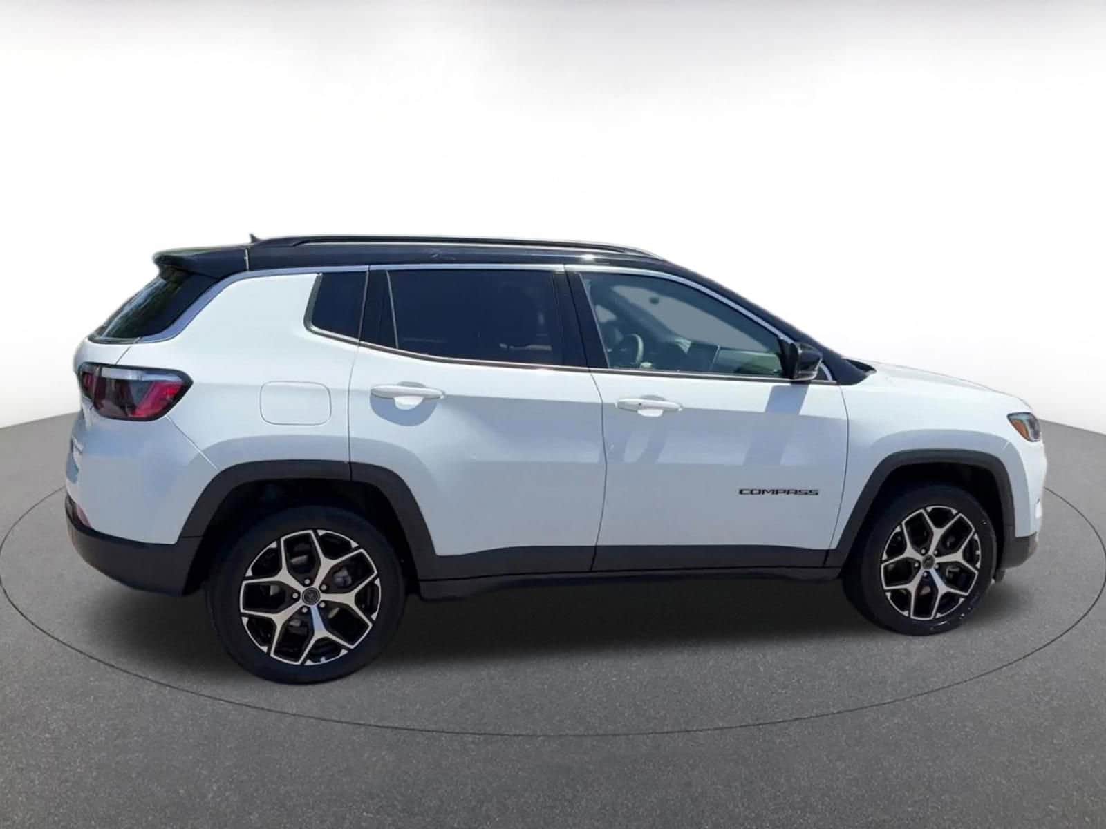 Thumbnail: 2025 Jeep Compass - 15