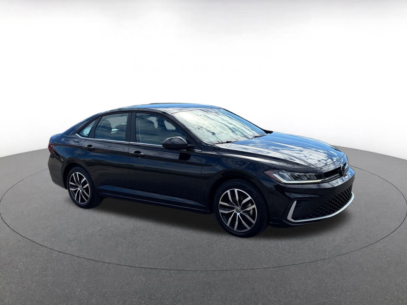 Thumbnail: 2025 Volkswagen Jetta - 1