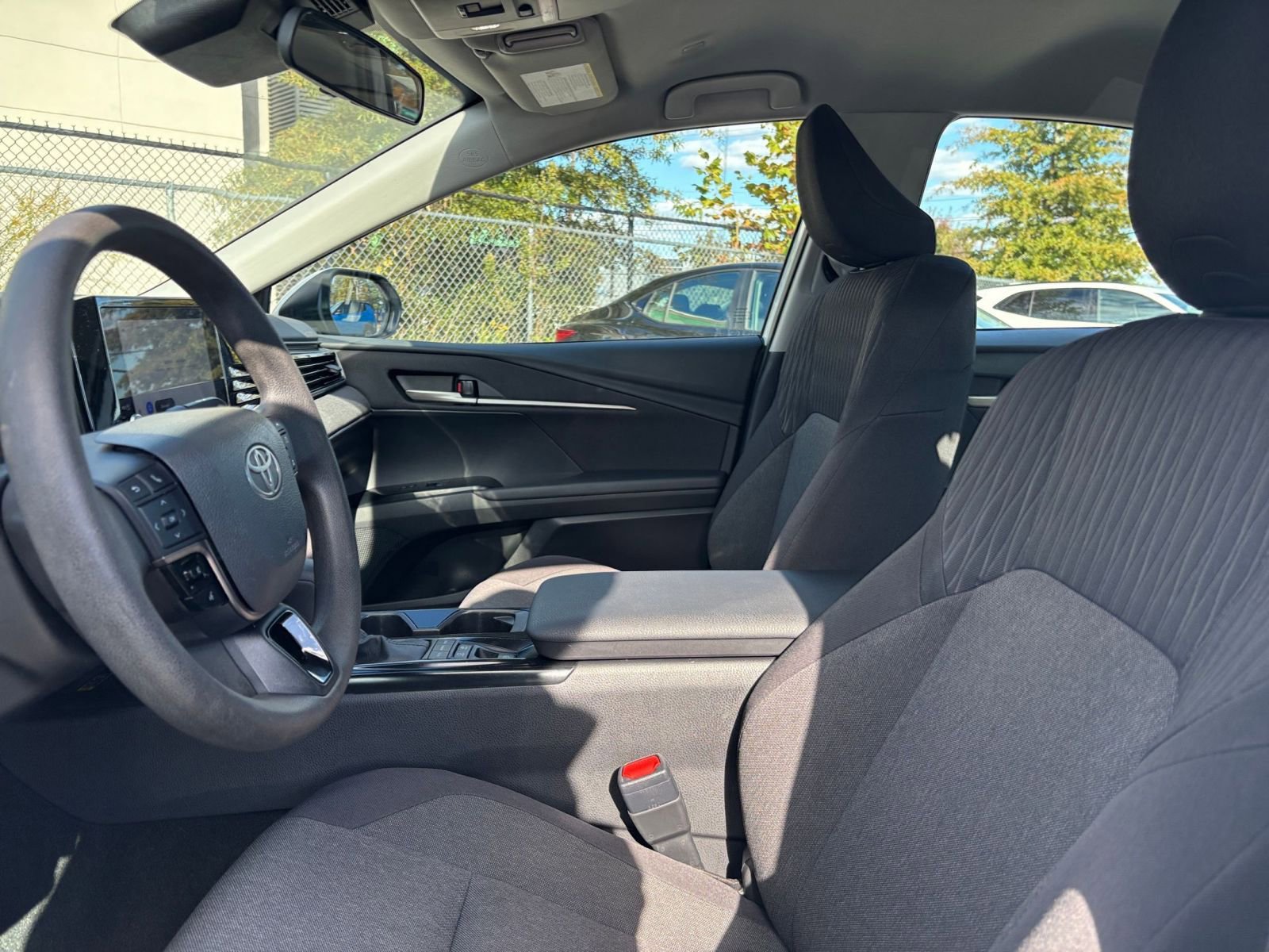 Thumbnail: 2025 Toyota Camry - 25