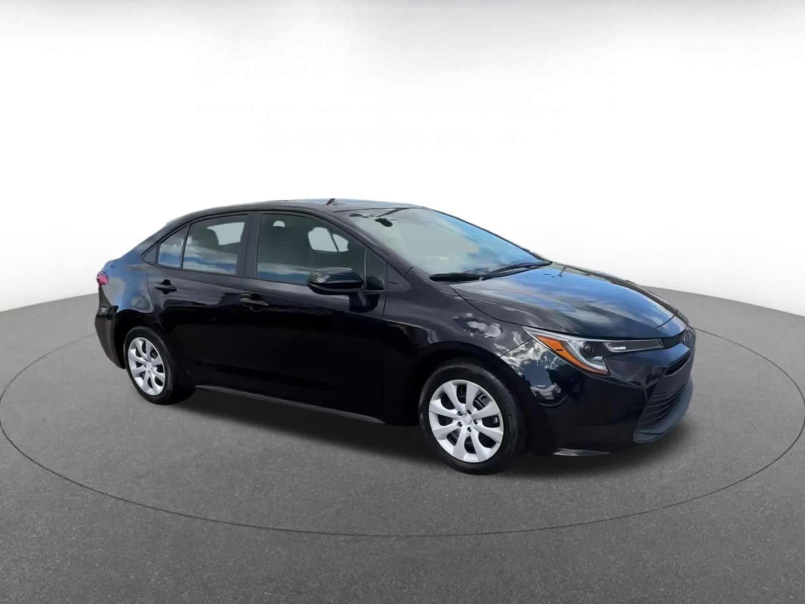 Thumbnail: 2024 Toyota Corolla - 2