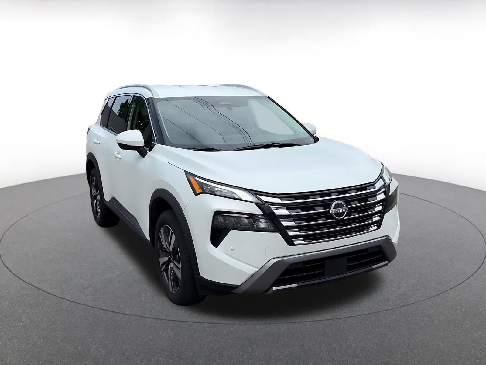 Thumbnail: 2026 Nissan Rogue - 3