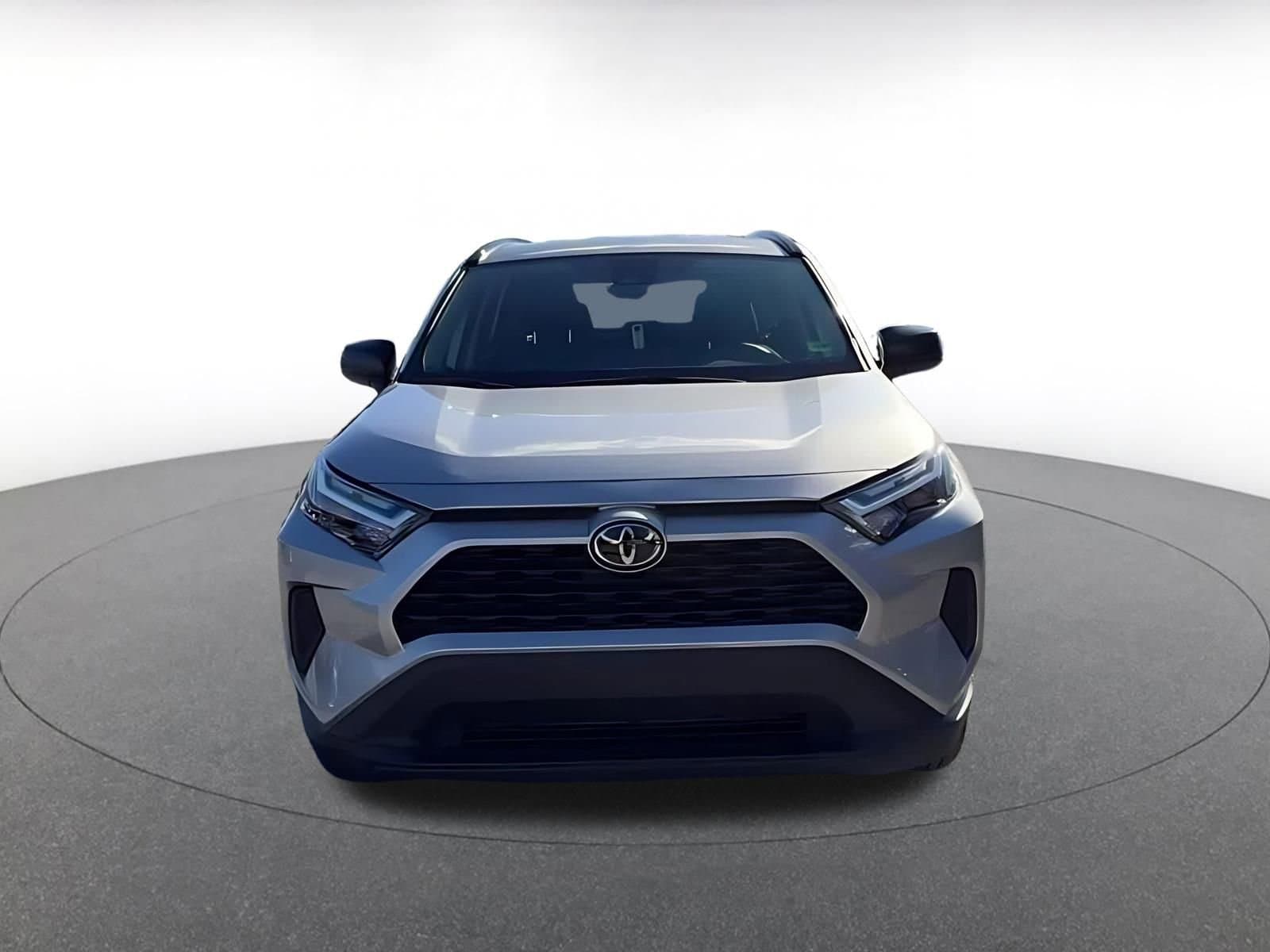 Thumbnail: 2025 Toyota RAV4 - 4