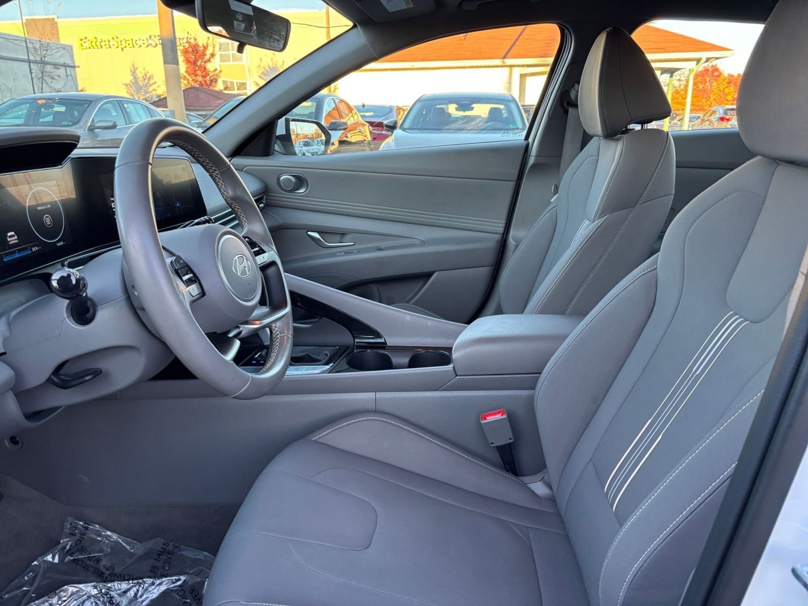 Thumbnail: 2025 Hyundai Elantra - 24