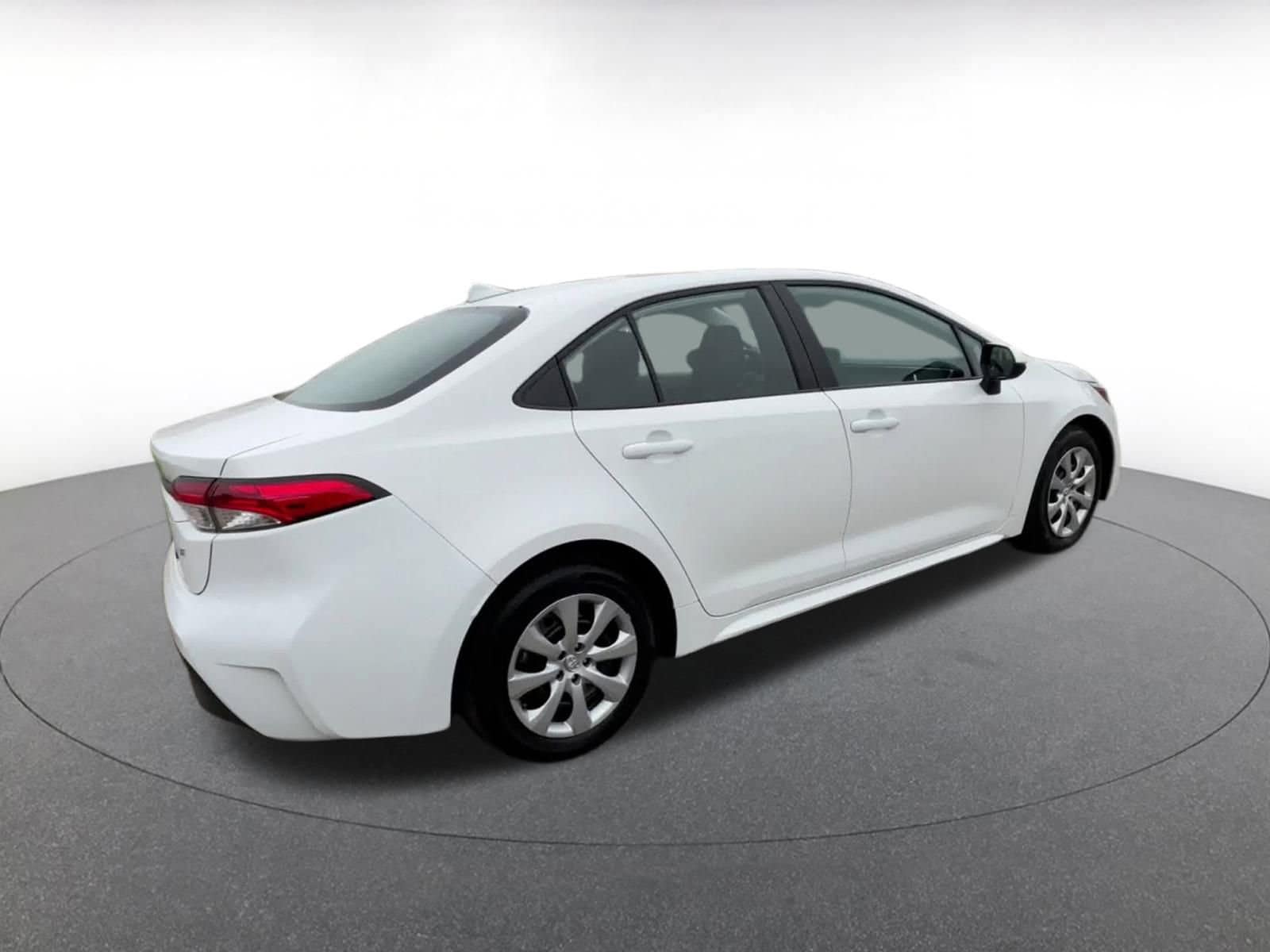 Thumbnail: 2025 Toyota Corolla - 15