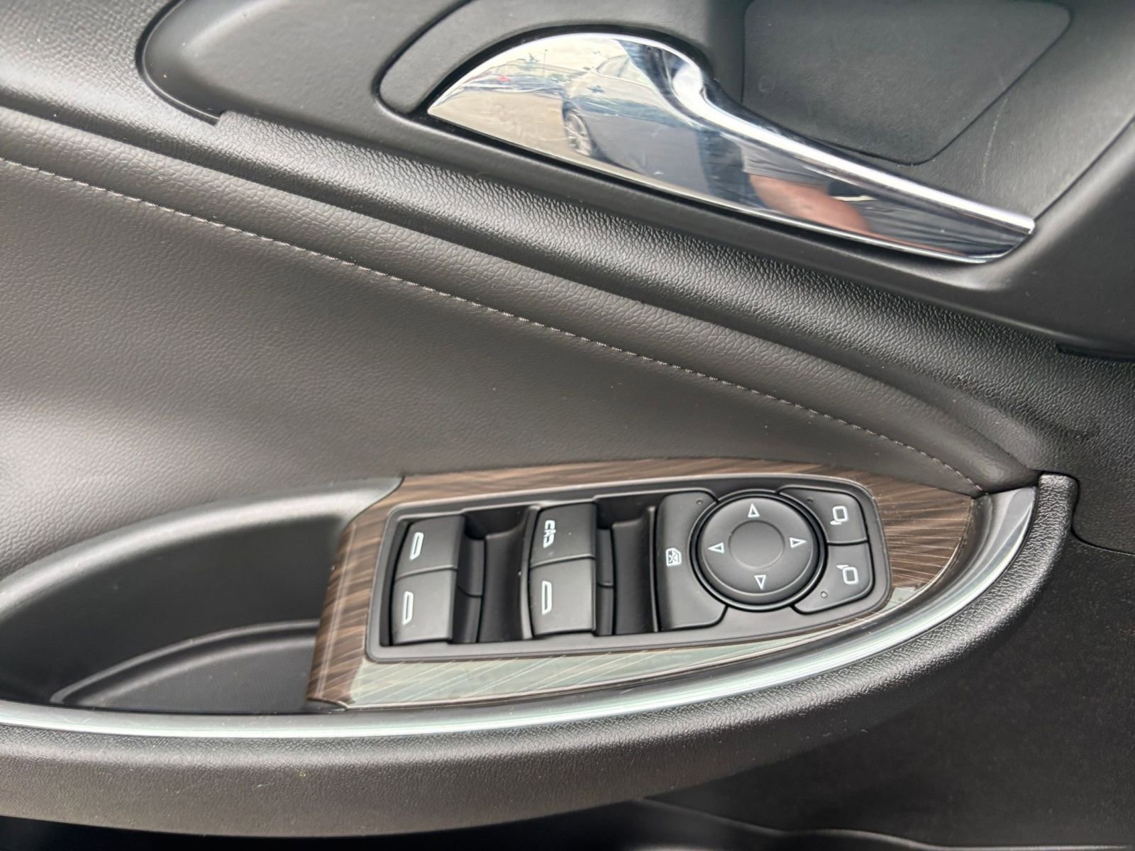 Thumbnail: 2024 Chevrolet Malibu - 20