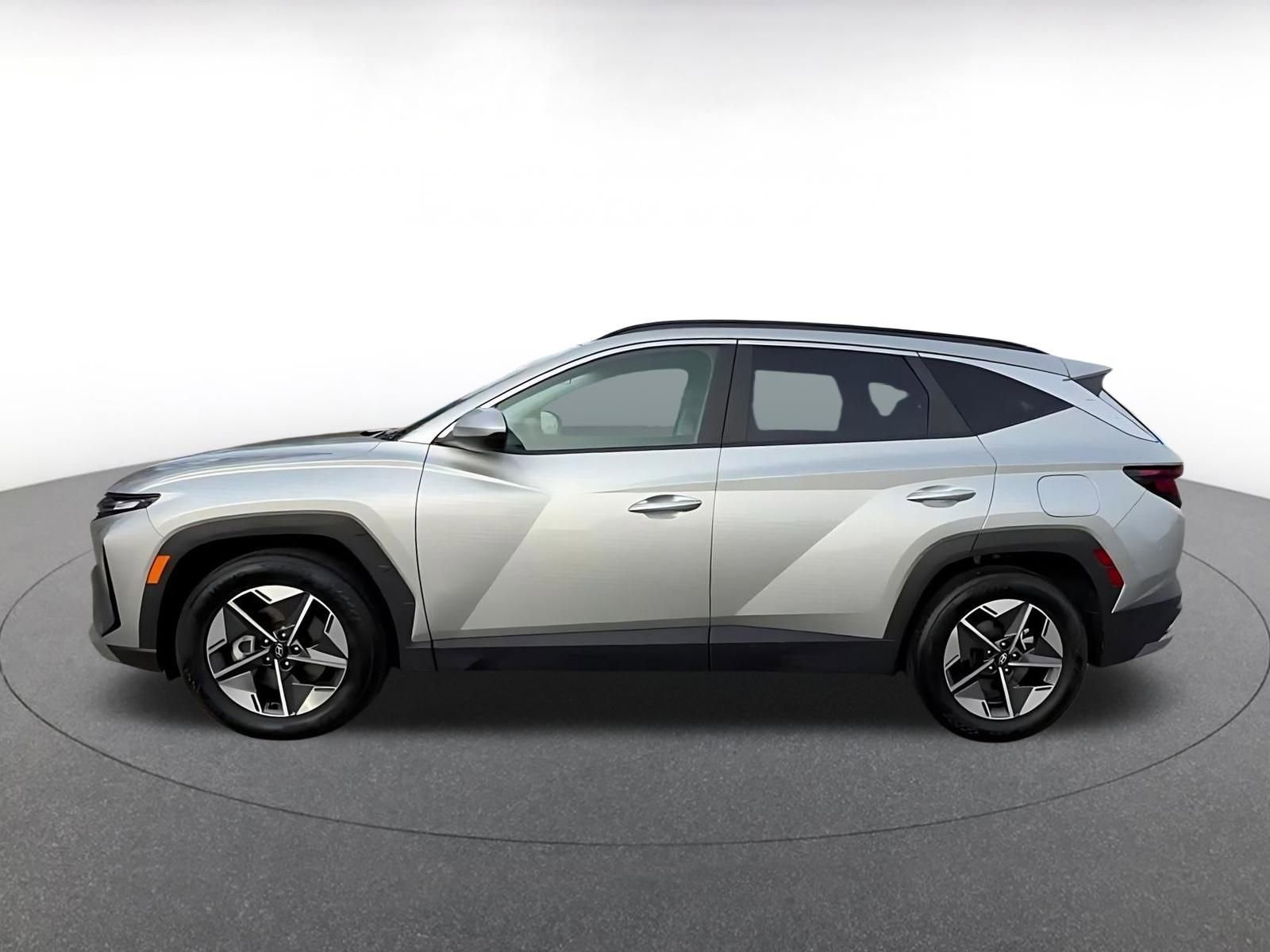 Thumbnail: 2025 Hyundai Tucson - 10